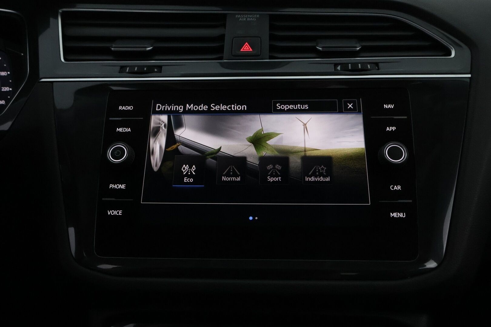 Volkswagen Tiguan Allspace 2021 2,0 TDI SCR 110 kW (150 hv) DSG-automaatti R-Line - Adapt.Vakkari | 7-Paikkainen | Digimittari | Hieronta | Vetokoukku | Matrix LED