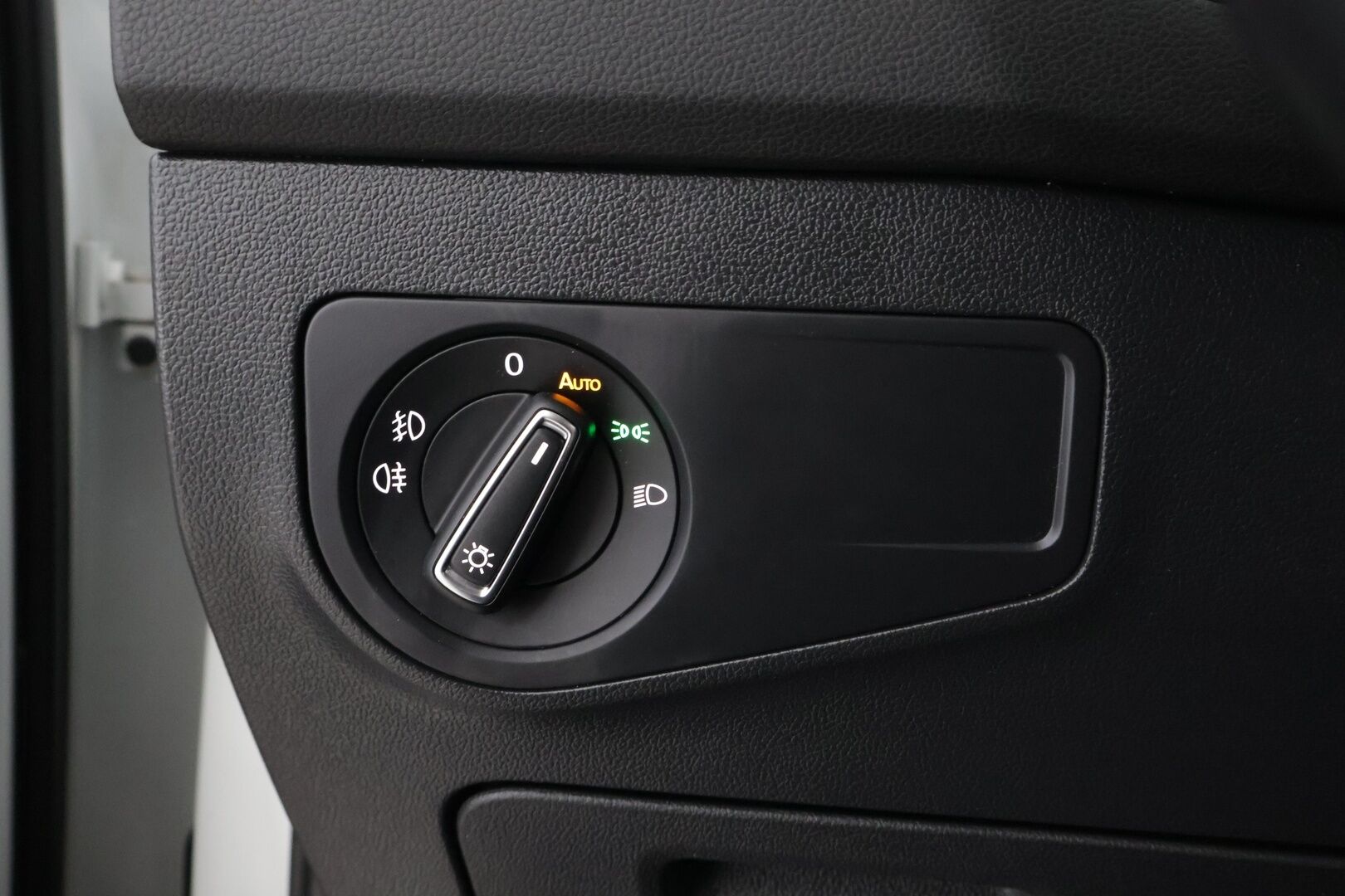 Volkswagen Tiguan Allspace 2021 2,0 TDI SCR 110 kW (150 hv) DSG-automaatti R-Line - Adapt.Vakkari | 7-Paikkainen | Digimittari | Hieronta | Vetokoukku | Matrix LED