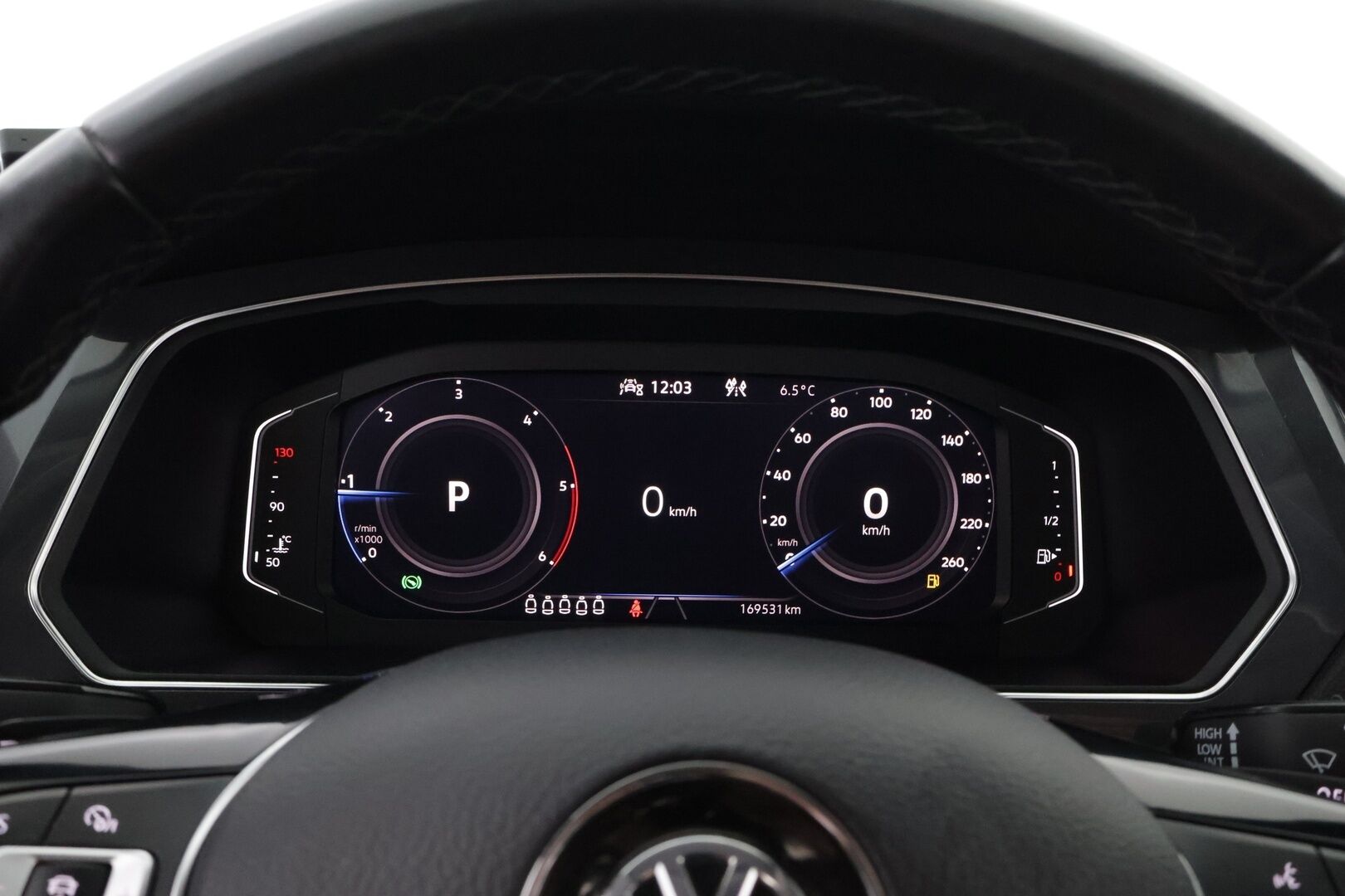 Volkswagen Tiguan Allspace 2021 2,0 TDI SCR 110 kW (150 hv) DSG-automaatti R-Line - Adapt.Vakkari | 7-Paikkainen | Digimittari | Hieronta | Vetokoukku | Matrix LED