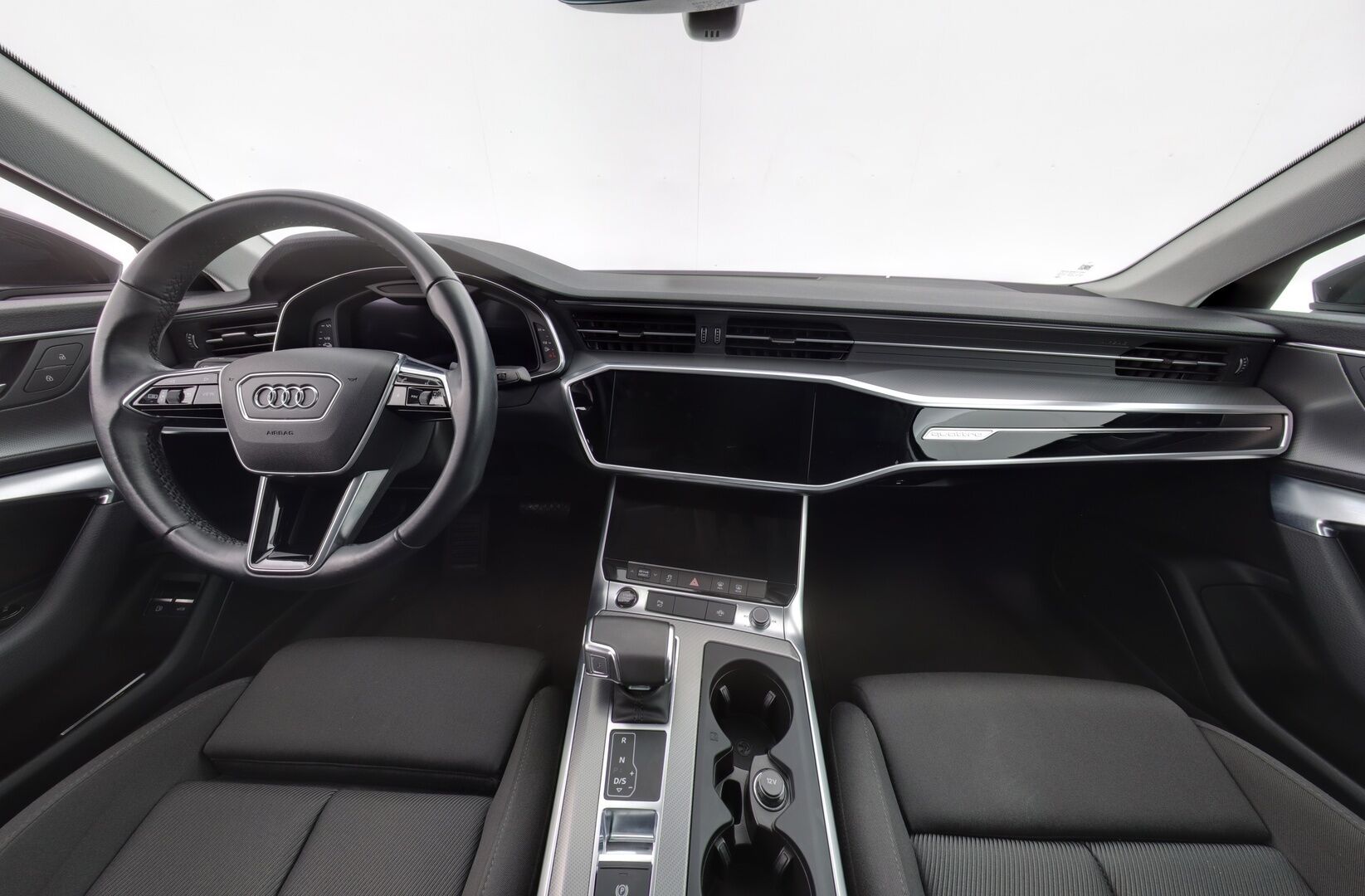 Audi A6 2021 50 TFSI e Business Sport - 3,99 % KORKOTARJOUS TÄHÄN AUTOON - 1.Om Suomi-auto / Adapt.Vakkari / Sport-penkit / P.kamera / Navi / Koukku