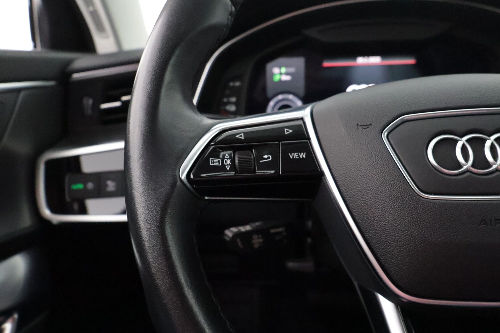 Audi A6 2021 50 TFSI e Business Sport - 3,99 % KORKOTARJOUS TÄHÄN AUTOON - 1.Om Suomi-auto / Adapt.Vakkari / Sport-penkit / P.kamera / Navi / Koukku