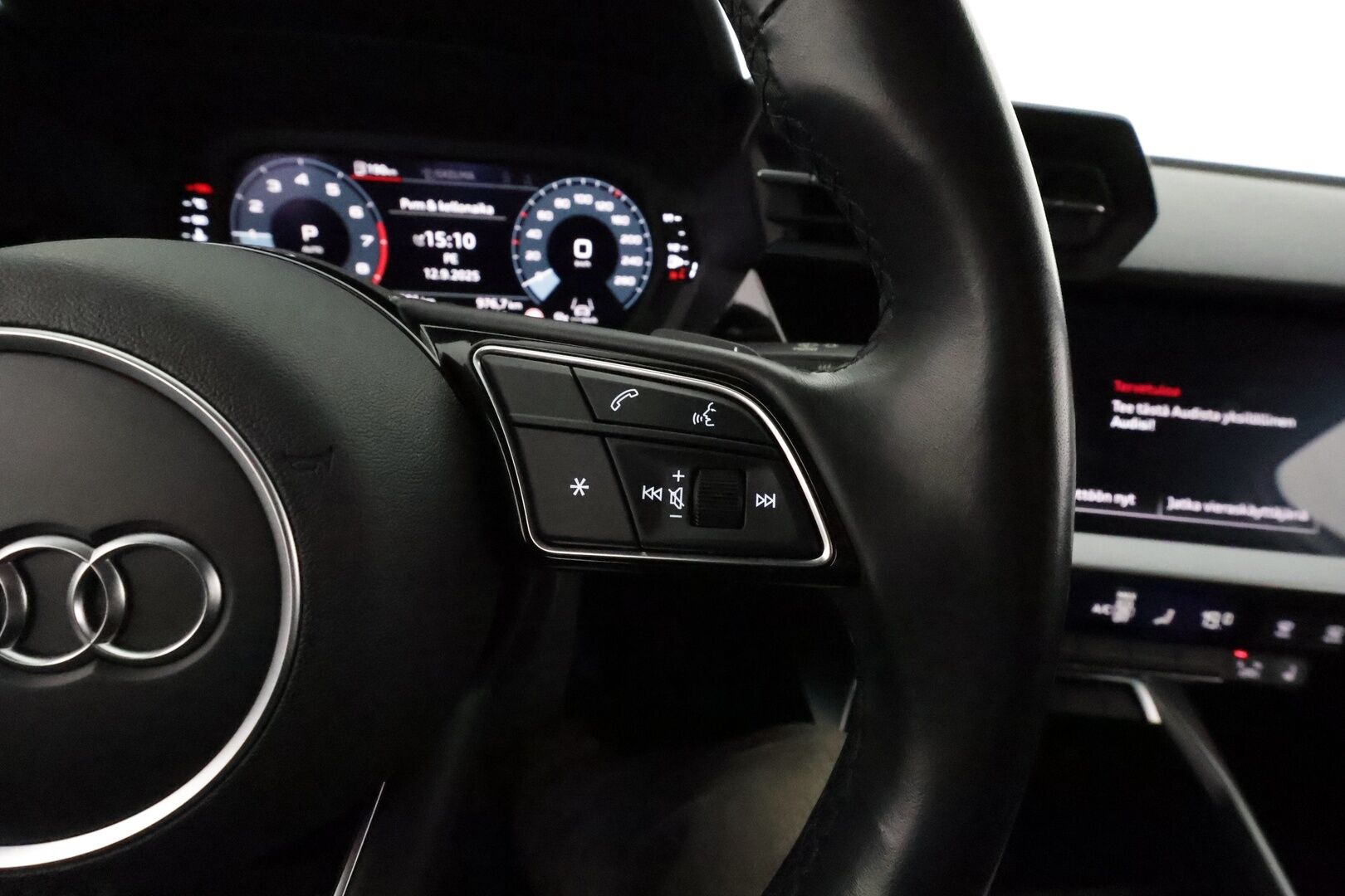 Audi A3 2021 Sedan Business 30 TFSI 81kW MHEV S tronic **Webasto / ACC / LED / P.Tutka / Navi / Kaistavahti** - 1-om Suomi-auto / Kahdet Renkaat - HULLUT JOULUT KORKOTARJOUS 2,49% 