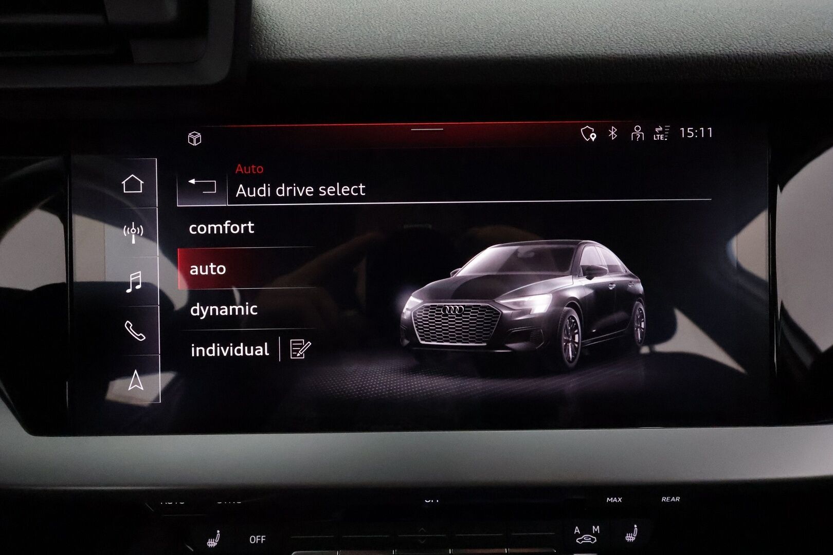 Audi A3 2021 Sedan Business 30 TFSI 81kW MHEV S tronic **Webasto / ACC / LED / P.Tutka / Navi / Kaistavahti** - 1-om Suomi-auto / Kahdet Renkaat