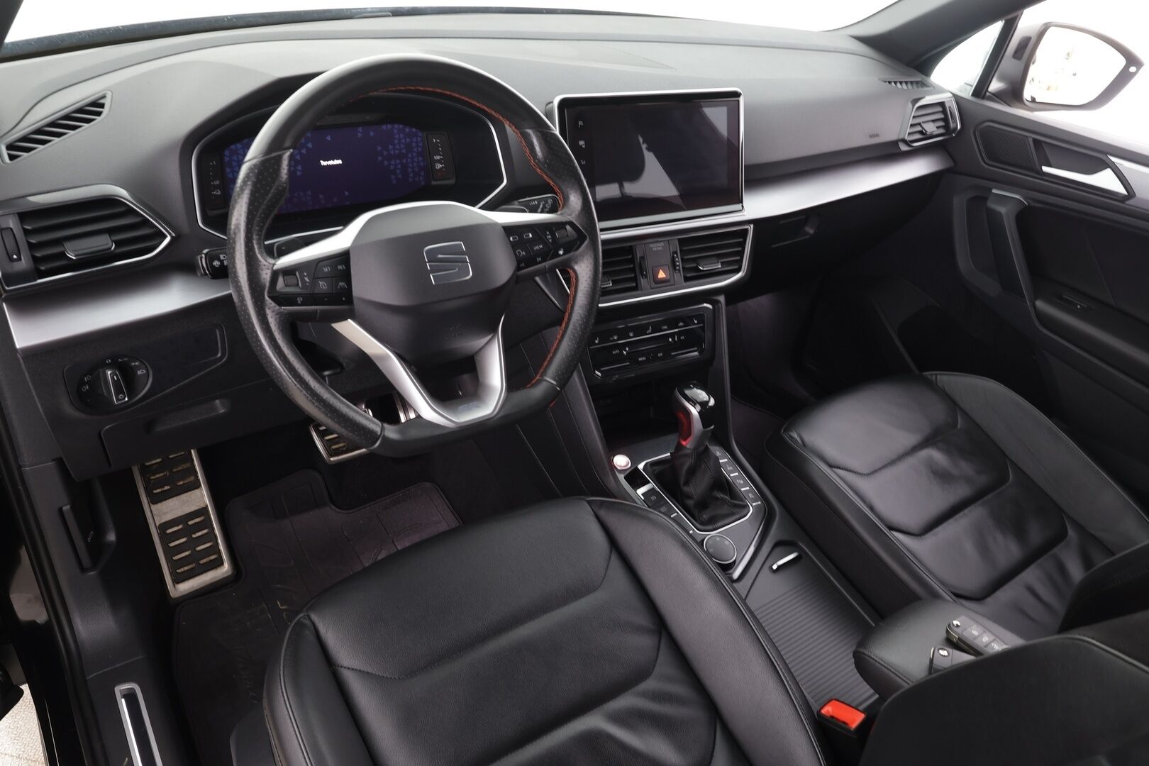 Seat Tarraco 2021 1,4 PHEV 245 e-Hybrid FR Launch Edition DSG * ACC / 360-kamera / Muistipenkki / LED / Nahat / Apple&Android* - 1.Om Suomi-auto / Merkkihuollettu / Kahdet Renkaat