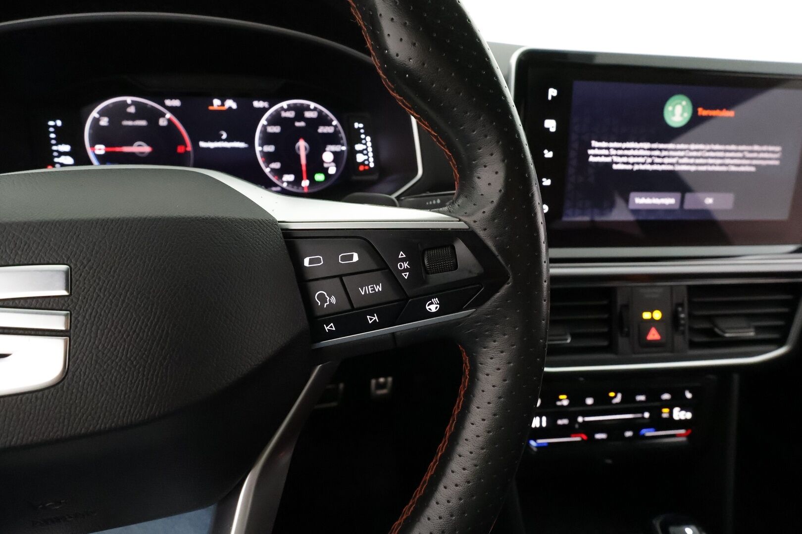 Seat Tarraco 2021 1,4 PHEV 245 e-Hybrid FR Launch Edition DSG * ACC / 360-kamera / Muistipenkki / LED / Nahat / Apple&Android* - 1.Om Suomi-auto / Merkkihuollettu / Kahdet Renkaat