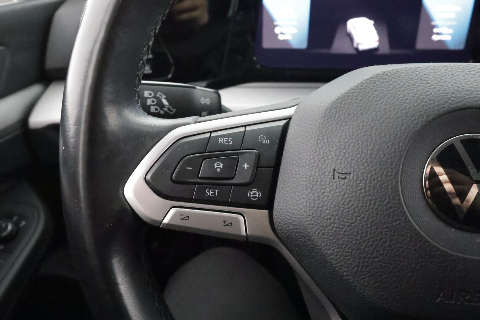 Volkswagen Golf 2021 Variant 1.0 TSi 81 kW * Webasto / ACC / Matrix-LED / P.Tutkat / Kaistavahti / Digimittaristo * - Merkkihuollot / Kahdet renkaat aluvanteilla / 1-om Suomi-auto - HULLUT AVAJAISHULINAT KORKOTARJOUS 3,29 %