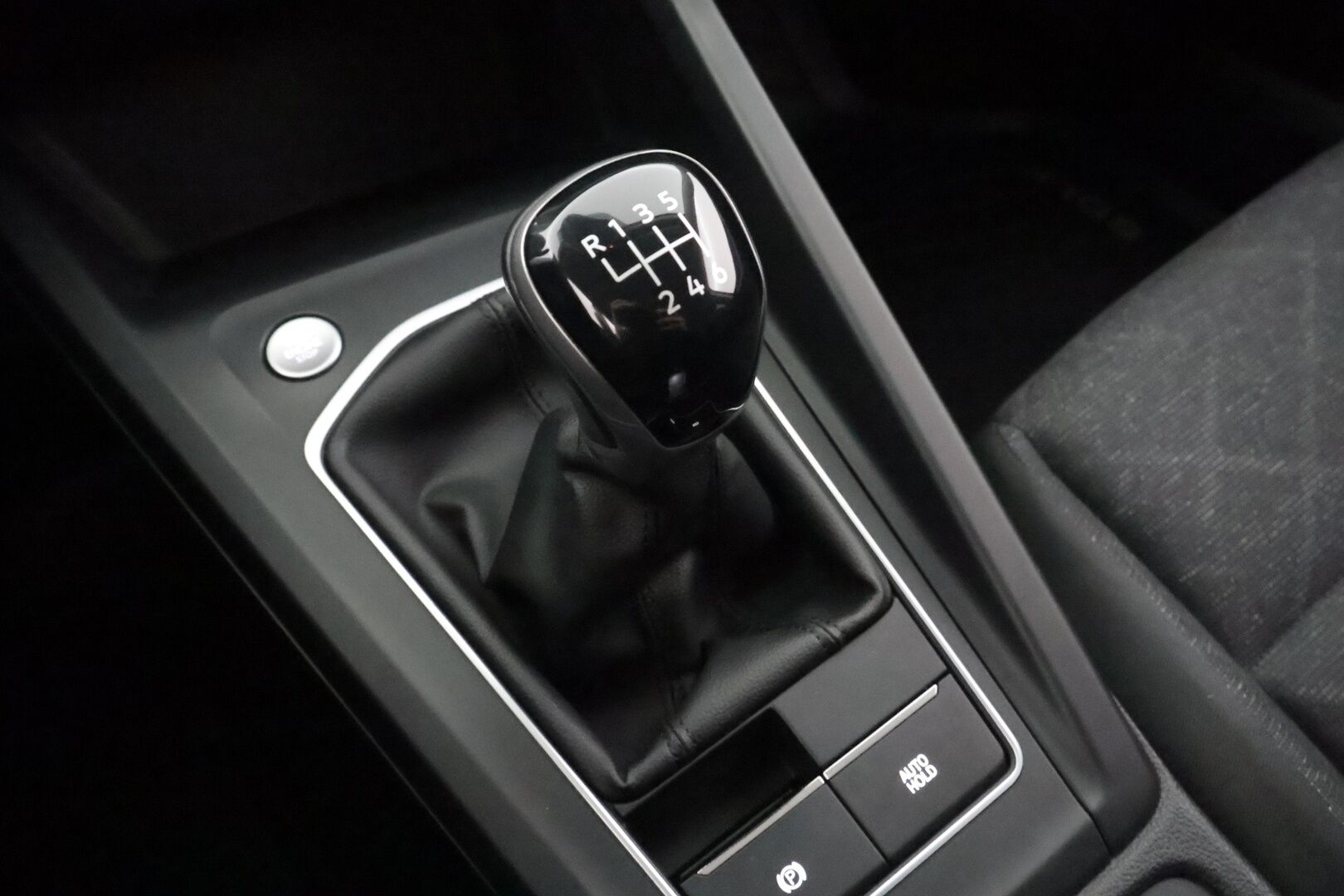 Volkswagen Golf 2021 Variant 1.0 TSi 81 kW * Webasto / ACC / Matrix-LED / P.Tutkat / Kaistavahti / Digimittaristo * - Merkkihuollot / Kahdet renkaat aluvanteilla / 1-om Suomi-auto