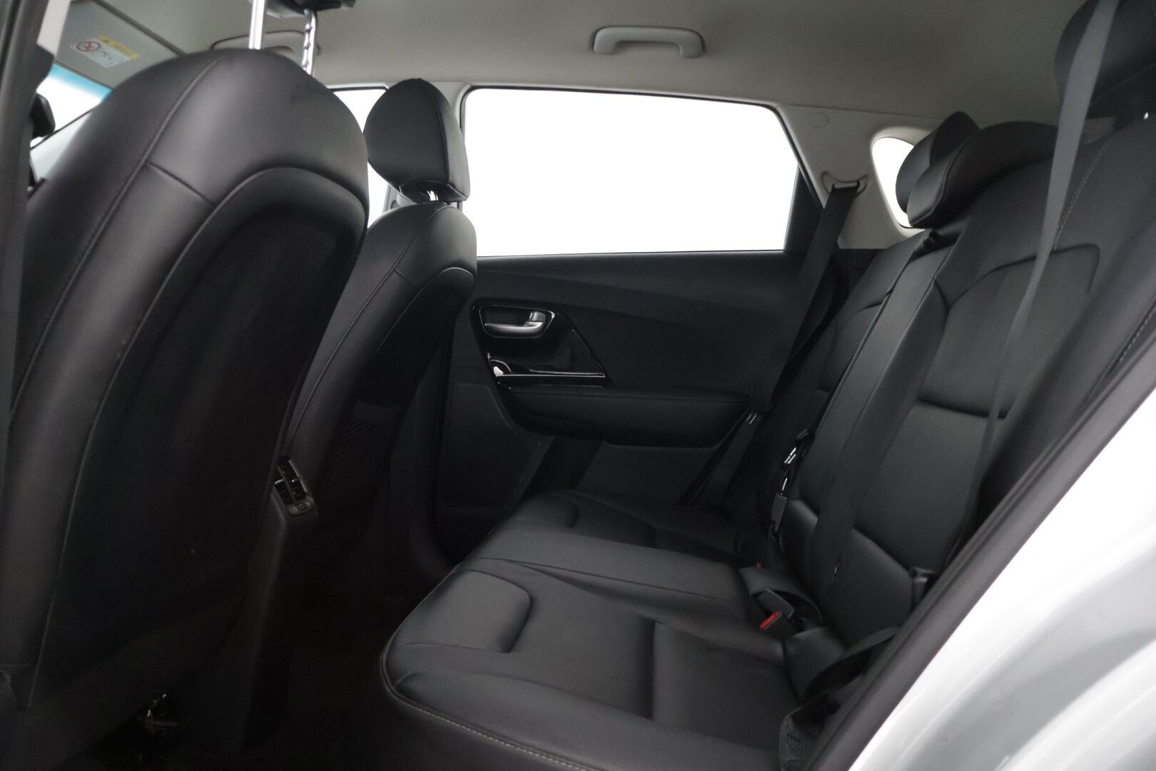 KIA NIRO 2020 1,6 GDI PHEV Advanced Plus *BLIS / Metalliväri  / Adapt. vakkari / Navi / Keyless / Nahat / Apple&Android / P.kamera *