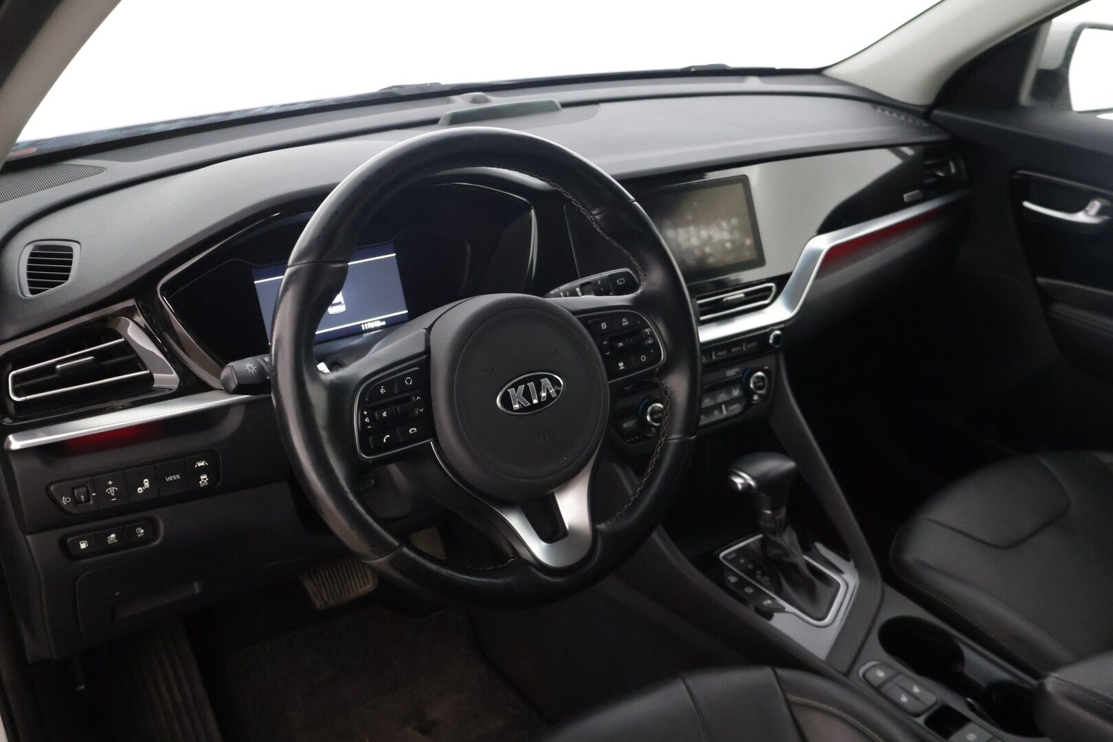 KIA NIRO 2020 1,6 GDI PHEV Advanced Plus *BLIS / Metalliväri  / Adapt. vakkari / Navi / Keyless / Nahat / Apple&Android / P.kamera *