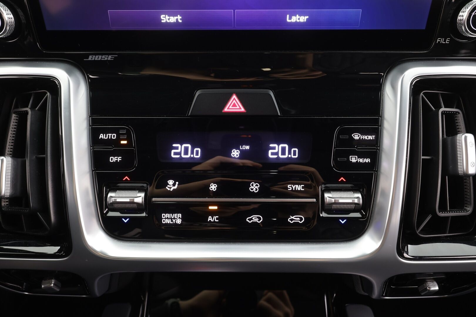 Kia Sorento 2021 1,6 T-GDI Plug-in Hybrid AWD Business Luxury AT 5P - | ACC | HUD | Bose | Ilmastoidut nahat | LED | Navi | Muistipenkki | 360° | Ratinlämmitin | Keyless | Sähköluukku | Apple&Android | Kahdet renkaat aluvanteilla | Merkkihuollettu | 