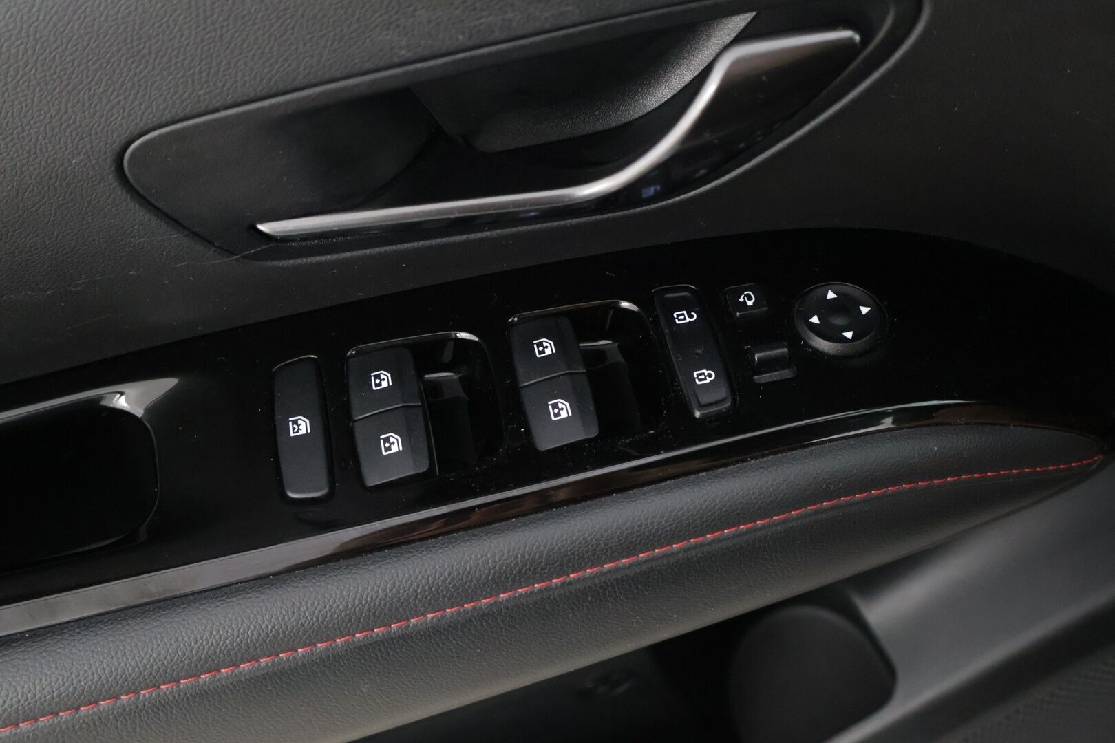 Hyundai Tucson 2021 1,6 T-GDI N-Line 265 hv Plug in 4WD * LED / ACC / KRELL / Kaista / BLIS / Sähkökontti / Avaimeton kulku * - Uudet kesärenkaat / 1-om Suomi-auto / Merkkikirja *
