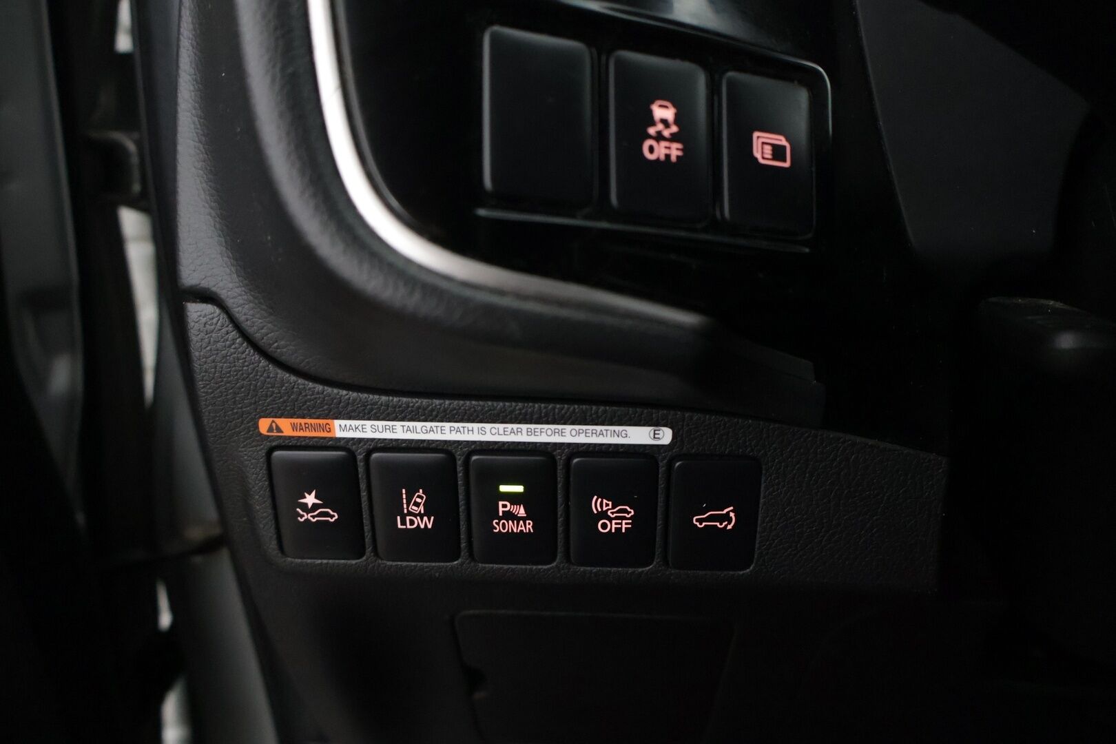 Mitsubishi Outlander PHEV 2019 Instyle Business 4WD 5P * ACC / Vetokoukku / 360 Kamera / BLIS / Rockford / KeyLess / Ratinlämmitin* - *2x Renkaat*