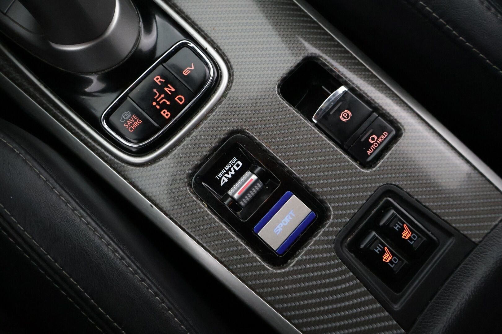 Mitsubishi Outlander PHEV 2019 Instyle Business 4WD 5P * ACC / Vetokoukku / 360 Kamera / BLIS / Rockford / KeyLess / Ratinlämmitin* - *2x Renkaat*