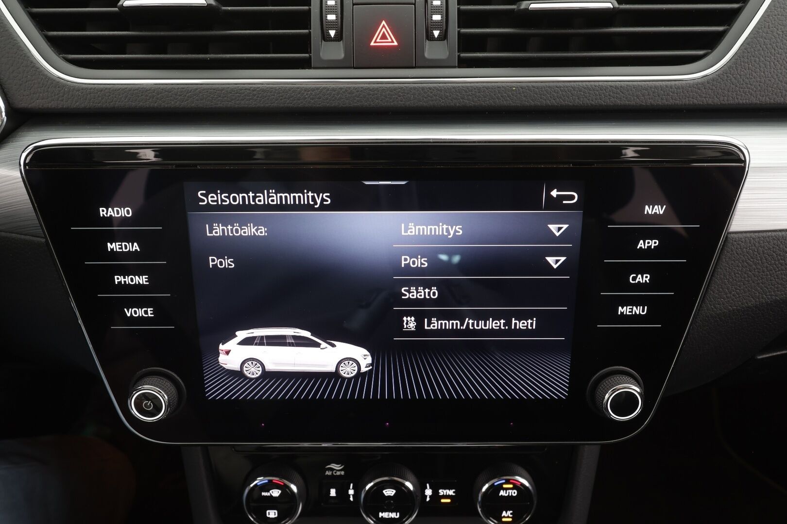 Skoda Superb 2022 Combi 1.5 TSI ACT Ambition DSG - | ACC | Webasto | Koukku | P.Kamera | LED | Keyless | Apple&Android | 1.Om Suomi-auto | Kahdet Renkaat |