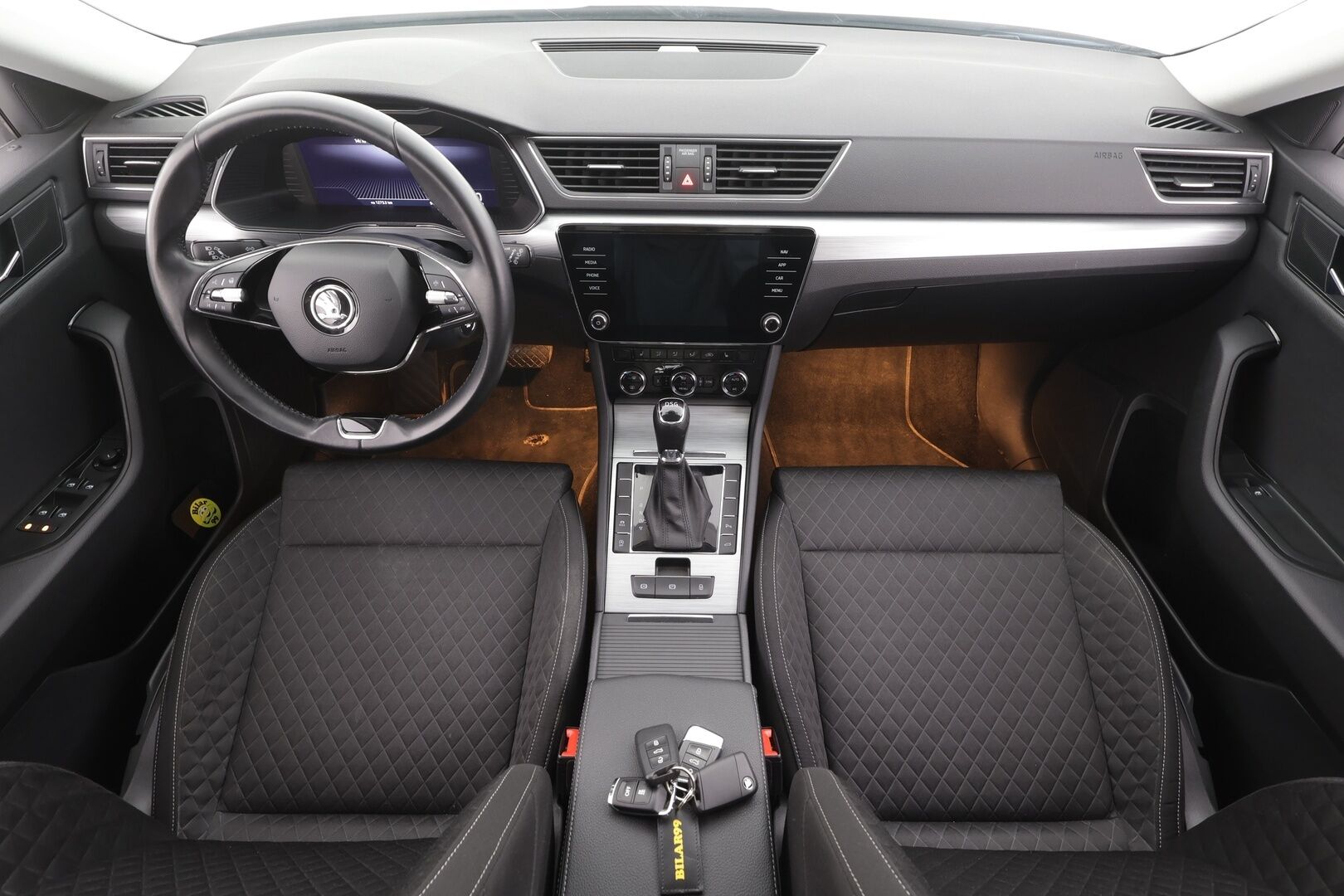 Skoda Superb 2022 Combi 1.5 TSI ACT Ambition DSG - | ACC | Webasto | Koukku | P.Kamera | LED | Keyless | Apple&Android | 1.Om Suomi-auto | Kahdet Renkaat |