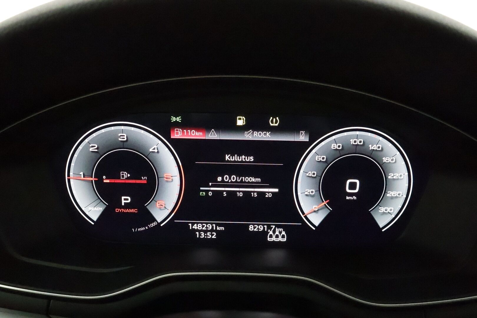Audi A4 2022 Avant Business 40 TDI 150 kW MHEV Quattro S-Tronic **Adapt. vakkari / Matrix LED / Webasto / Koukku / Sporttipenkit** - 1-om. Suomi-auto / P.kamera / Apple&Android 