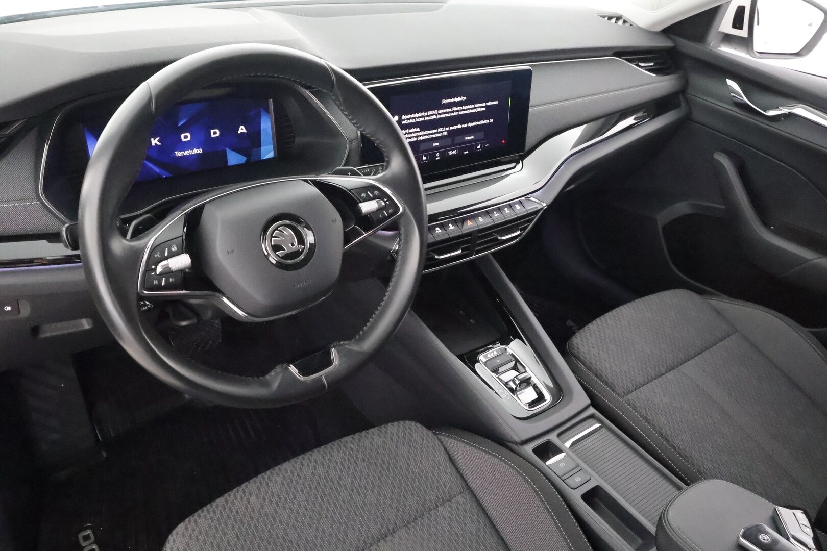 Skoda Octavia 2022 Combi 2.0 TDI 150 4x4 Style DSG * Webasto / Koukku / ACC / Digimittaristo  / Matrix-LED / P.Kamera / Navi * - 1-om Suomi-auto / Kahdet renkaat aluvanteilla - HULLUT AVAJAISHULINAT KORKOTARJOUS 3,29 %