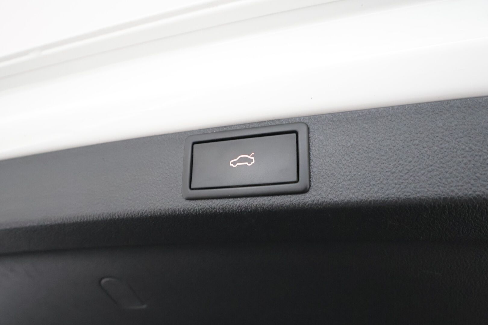 Skoda Octavia 2022 Combi 2.0 TDI 150 4x4 Style DSG * Webasto / Koukku / ACC / Matrix-LED / P.Kamera / Digimittaristo * - 1-om Suomi-auto / Kahdet renkaat aluvanteilla