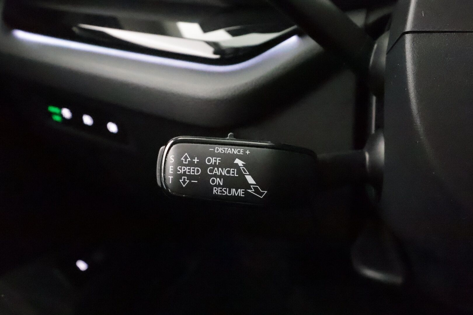 Skoda Octavia 2022 Combi 2.0 TDI 150 4x4 Style DSG * Webasto / Koukku / ACC / Matrix-LED / P.Kamera / Digimittaristo * - 1-om Suomi-auto / Kahdet renkaat aluvanteilla