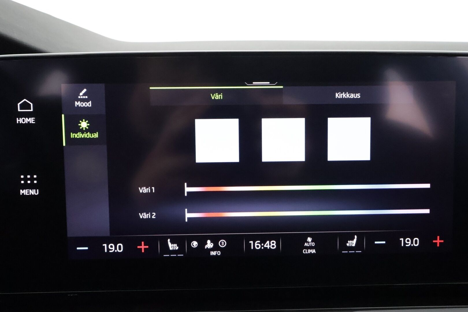 Skoda Octavia 2022 Combi 2.0 TDI 150 4x4 Style DSG * Webasto / Koukku / ACC / Digimittaristo  / Matrix-LED / P.Kamera / Navi * - 1-om Suomi-auto / Kahdet renkaat aluvanteilla - HULLUT AVAJAISHULINAT KORKOTARJOUS 3,29 %