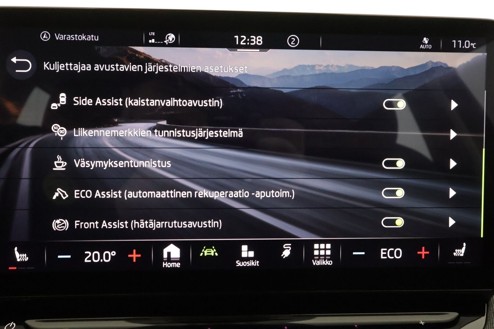 Skoda Enyaq 2022 60 iV * ACC / ILP / LED / 360-kamera / Keyless / osanahat / Apple&Android * - 1.Om Suomi-auto / Akku kuntotarkastettu / Kahdet Renkaat / Merkkihuollettu