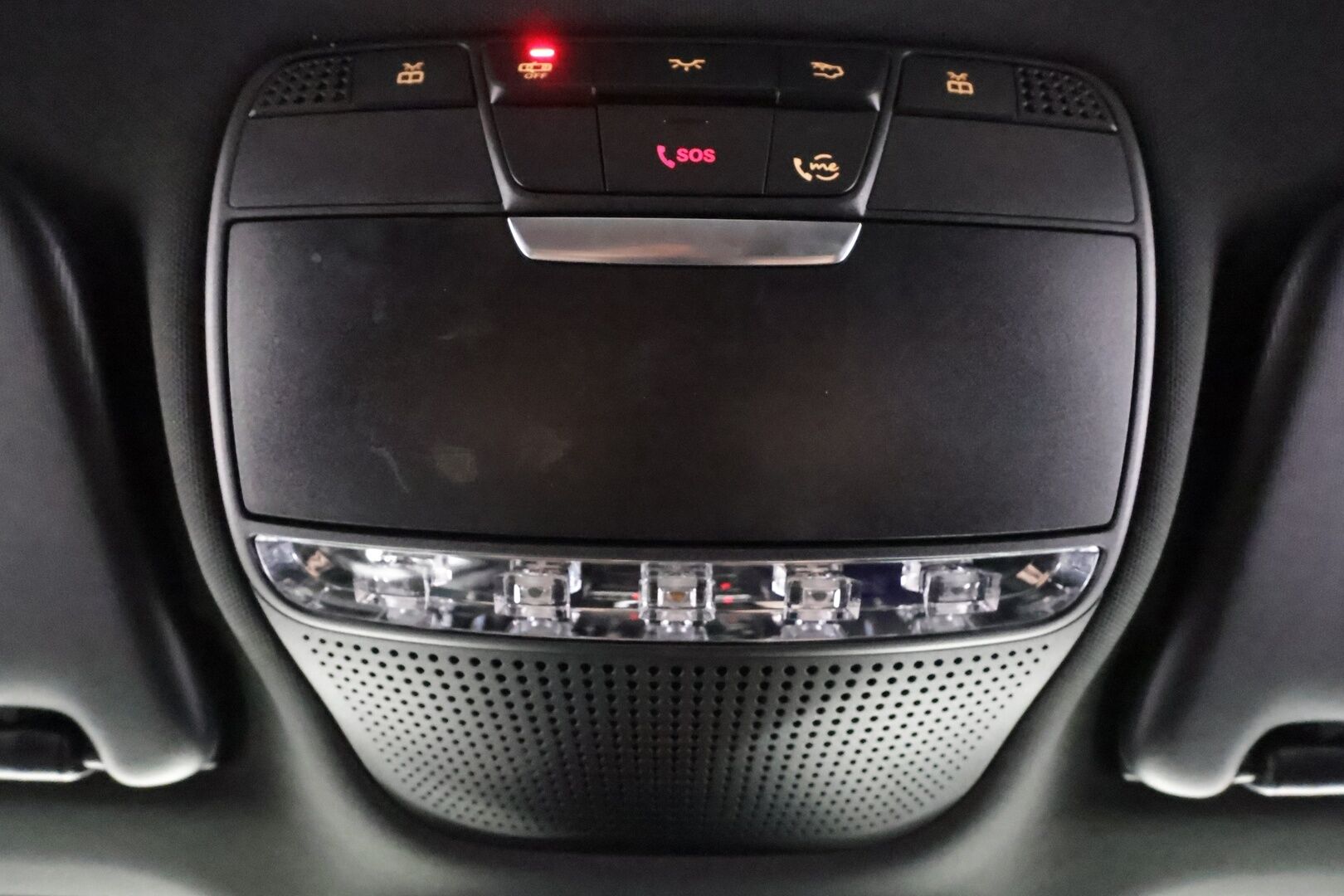 Mercedes-Benz GLC 2020 300 e 4MATIC A Business EQ Power AMG * Vakkari / Burmester / P.Kamera / Sporttipenkit / Multibeam / Digimittaristo / Keyless * - Kahdet renkaat aluvanteilla - HULLUT AVAJAISHULINAT KORKOTARJOUS 3,29 %