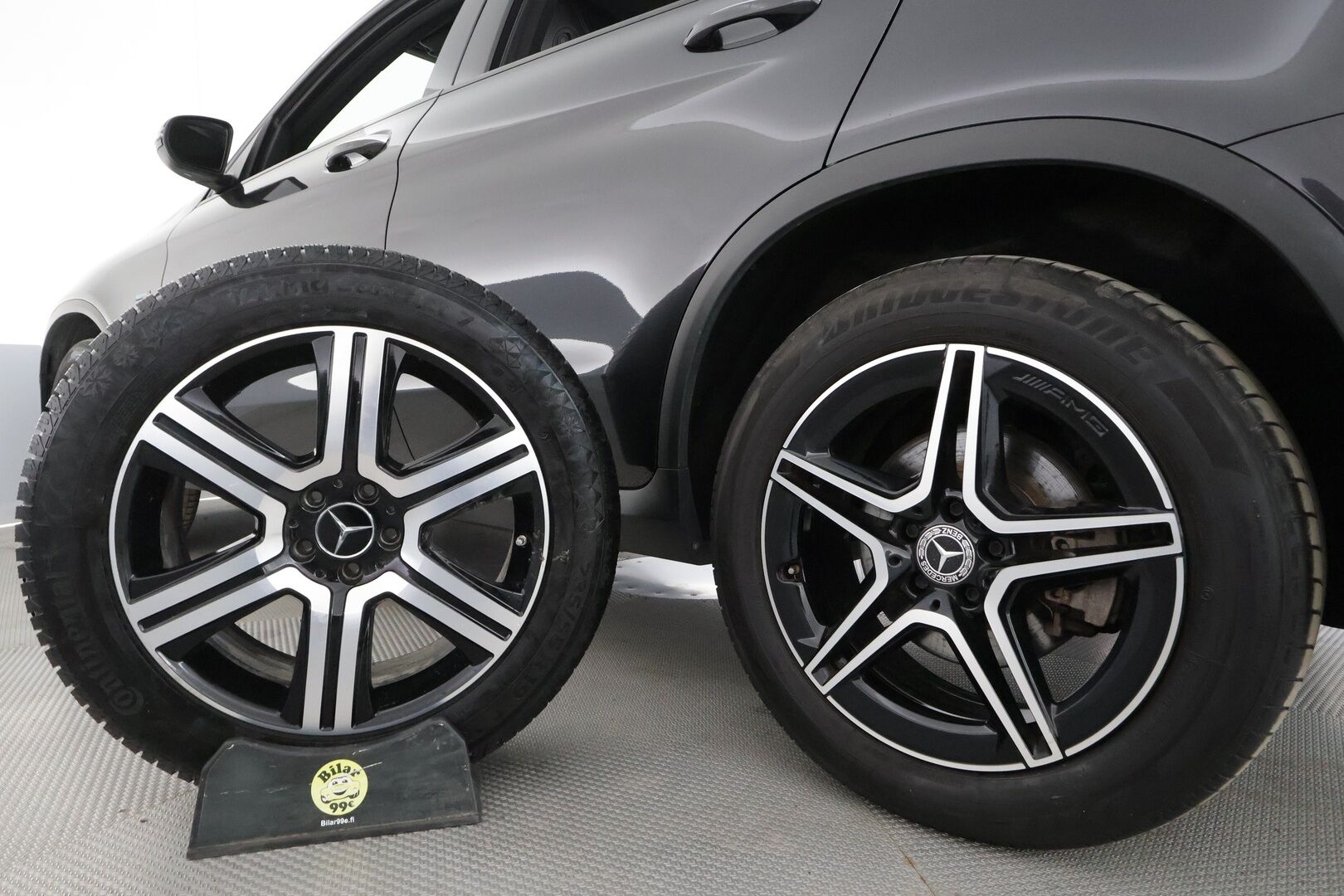 Mercedes-Benz GLC 2020 300 e 4MATIC A Business EQ Power AMG * Vakkari / Burmester / P.Kamera / Sporttipenkit / Multibeam / Digimittaristo / Keyless * - Kahdet renkaat aluvanteilla - HULLUT AVAJAISHULINAT KORKOTARJOUS 3,29 %