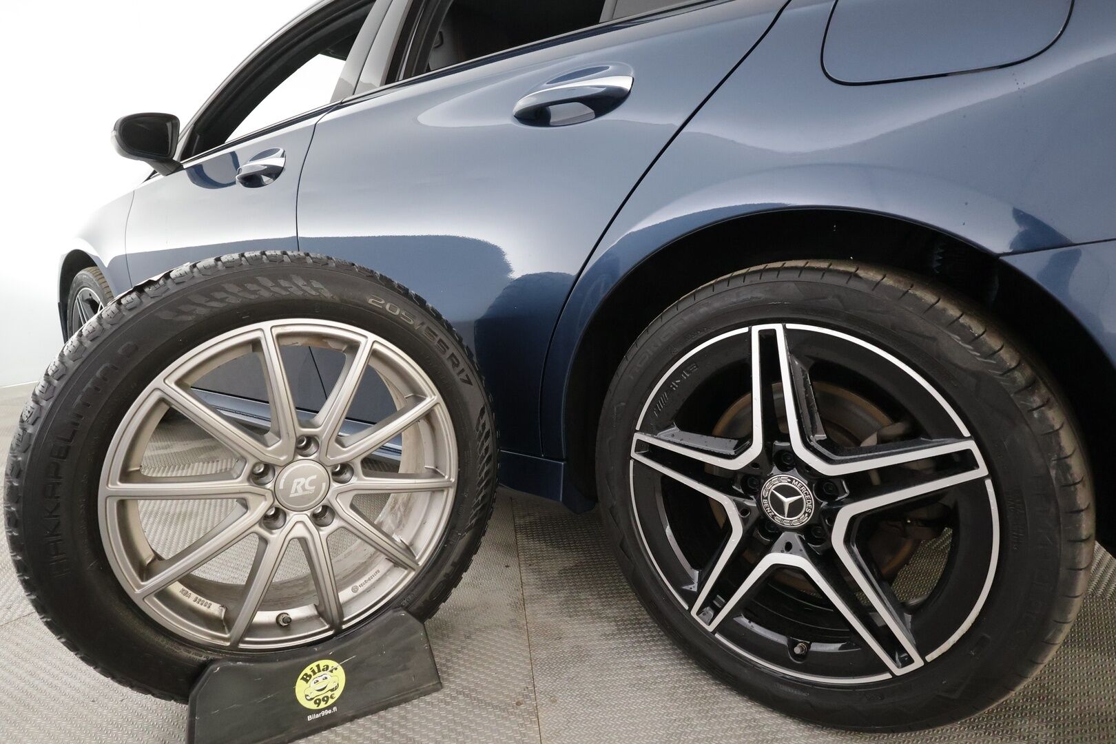 Mercedes-Benz A 2022 250 e A sedan Business AMG Edition EQ Power * Vakkari / Koukku / Lisälämmitin / Widescreen / P.Kamera / LED * - 1.Om Suomi-auto / Kahdet Renkaat / Koti & Kauppalaturi - HULLUT AVAJAISHULINAT KORKOTARJOUS 3,29 %