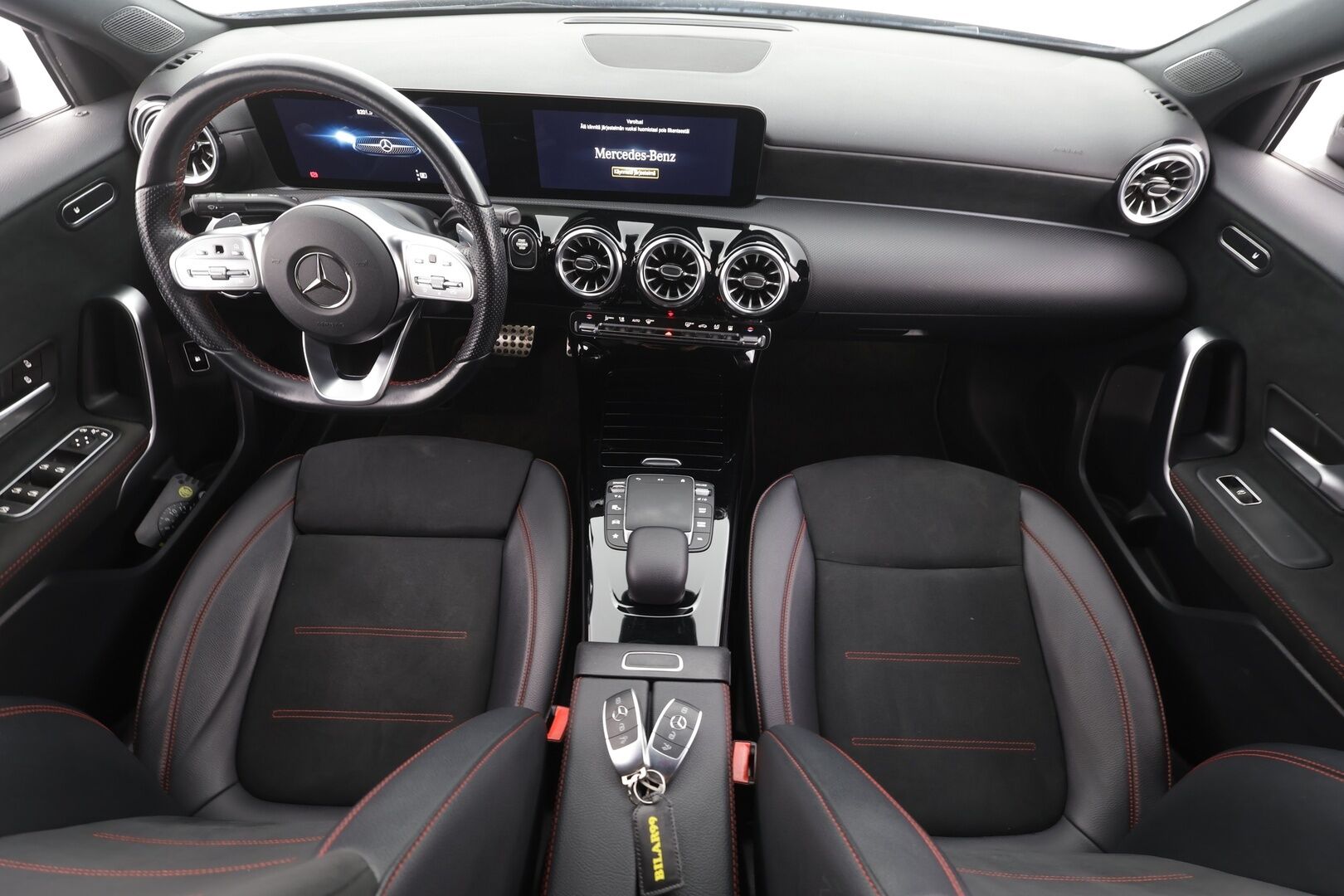 Mercedes-Benz A 2022 250 e A sedan Business AMG Edition EQ Power * Vakkari / Koukku / Lisälämmitin / Widescreen / P.Kamera / LED * - 1.Om Suomi-auto / Kahdet Renkaat / Koti & Kauppalaturi - HULLUT AVAJAISHULINAT KORKOTARJOUS 3,29 %