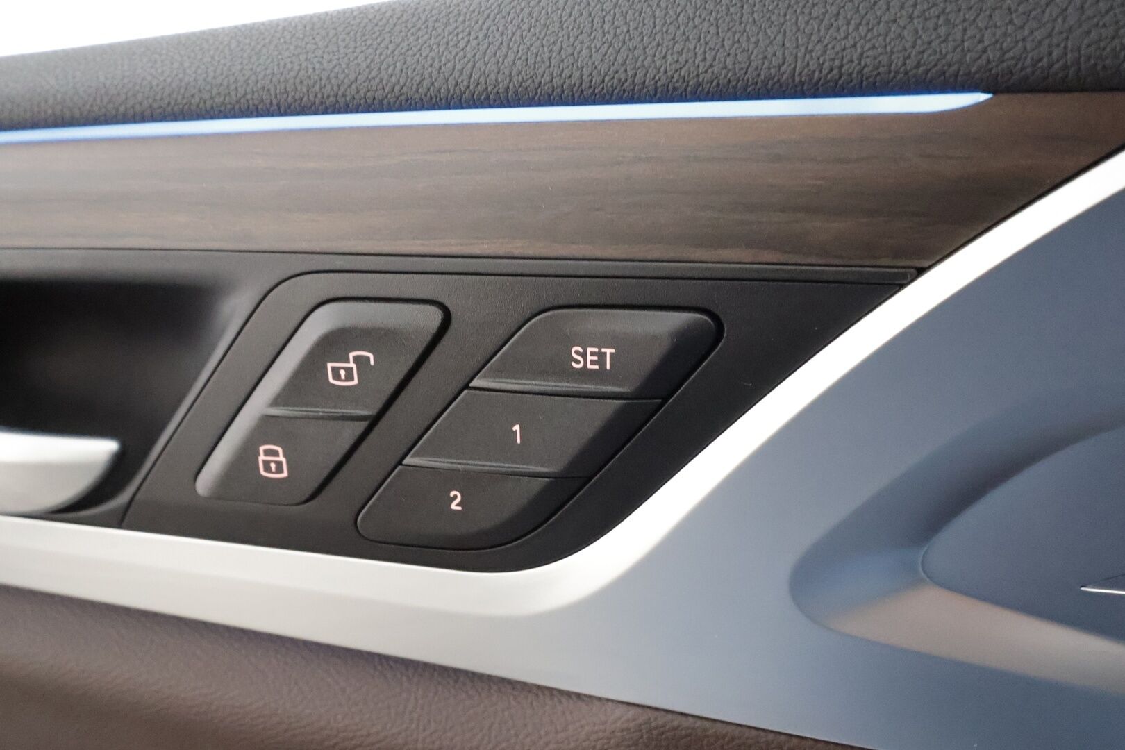 BMW iX3 2022 G08 M Sport Charged Plus - | ACC | HUD | H&K | Koukku | Muistipenkki | Adapt.LED | Panorama | 360°-Kamera | Comfort Access |