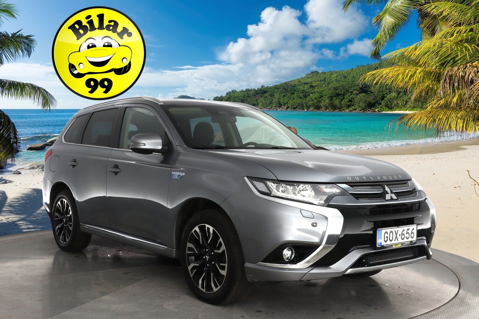 Mitsubishi OUTLANDER PHEV 2017 Instyle Navi 4WD 5P *Remote Climate Control / Koukku / 360° Kamera / Adapt. Vakkari / Blis / Nahkasisusta / Rockford / Navi / LED / Ratin Lämmitin / Lämmi. Tuulilasi* - SOH 90% / Kahdet renkaat alumiinivanteilla / Säntilliset huollot