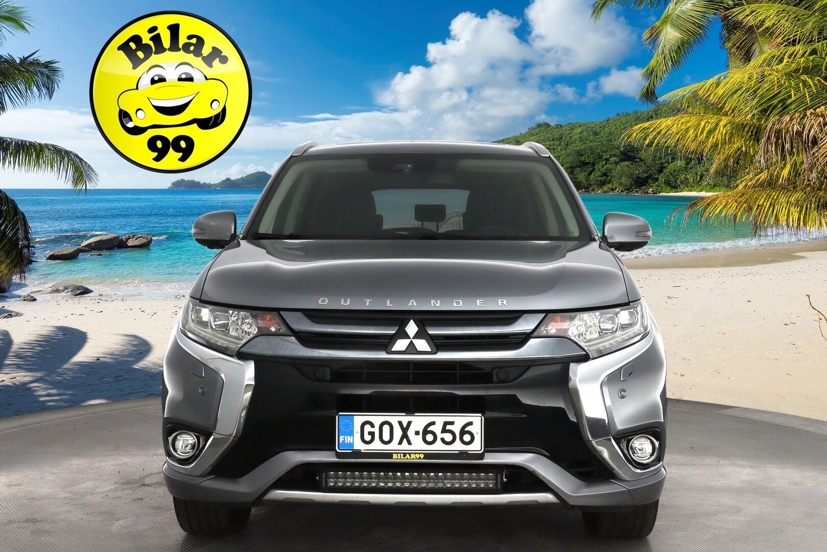 Mitsubishi OUTLANDER PHEV 2017 Instyle Navi 4WD 5P *Remote Climate Control / Koukku / 360° Kamera / Adapt. Vakkari / Blis / Nahkasisusta / Rockford / Navi / LED / Ratin Lämmitin / Lämmi. Tuulilasi* - SOH 90% / Kahdet renkaat alumiinivanteilla / Säntilliset huollot