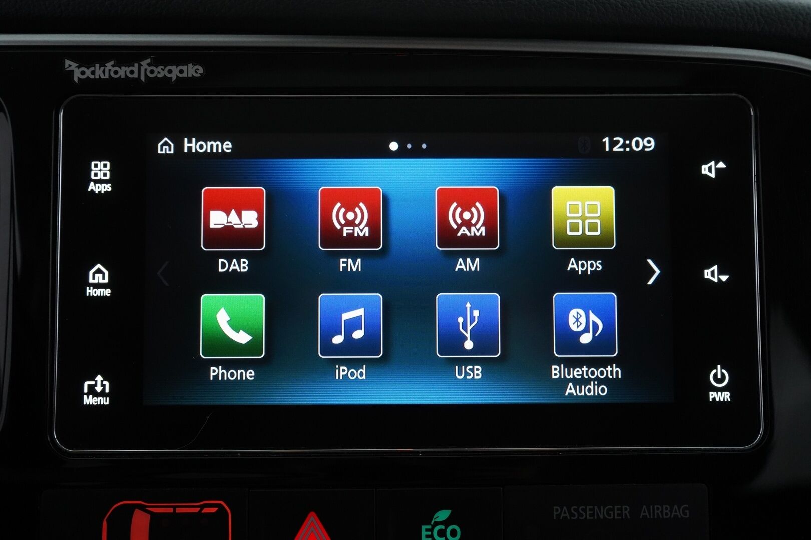 Mitsubishi OUTLANDER PHEV 2017 Instyle Navi 4WD 5P *Remote Climate Control / Koukku / 360° Kamera / Adapt. Vakkari / Blis / Nahkasisusta / Rockford / Navi / LED / Ratin Lämmitin / Lämmi. Tuulilasi* - SOH 90% / Kahdet renkaat alumiinivanteilla / Säntilliset huollot