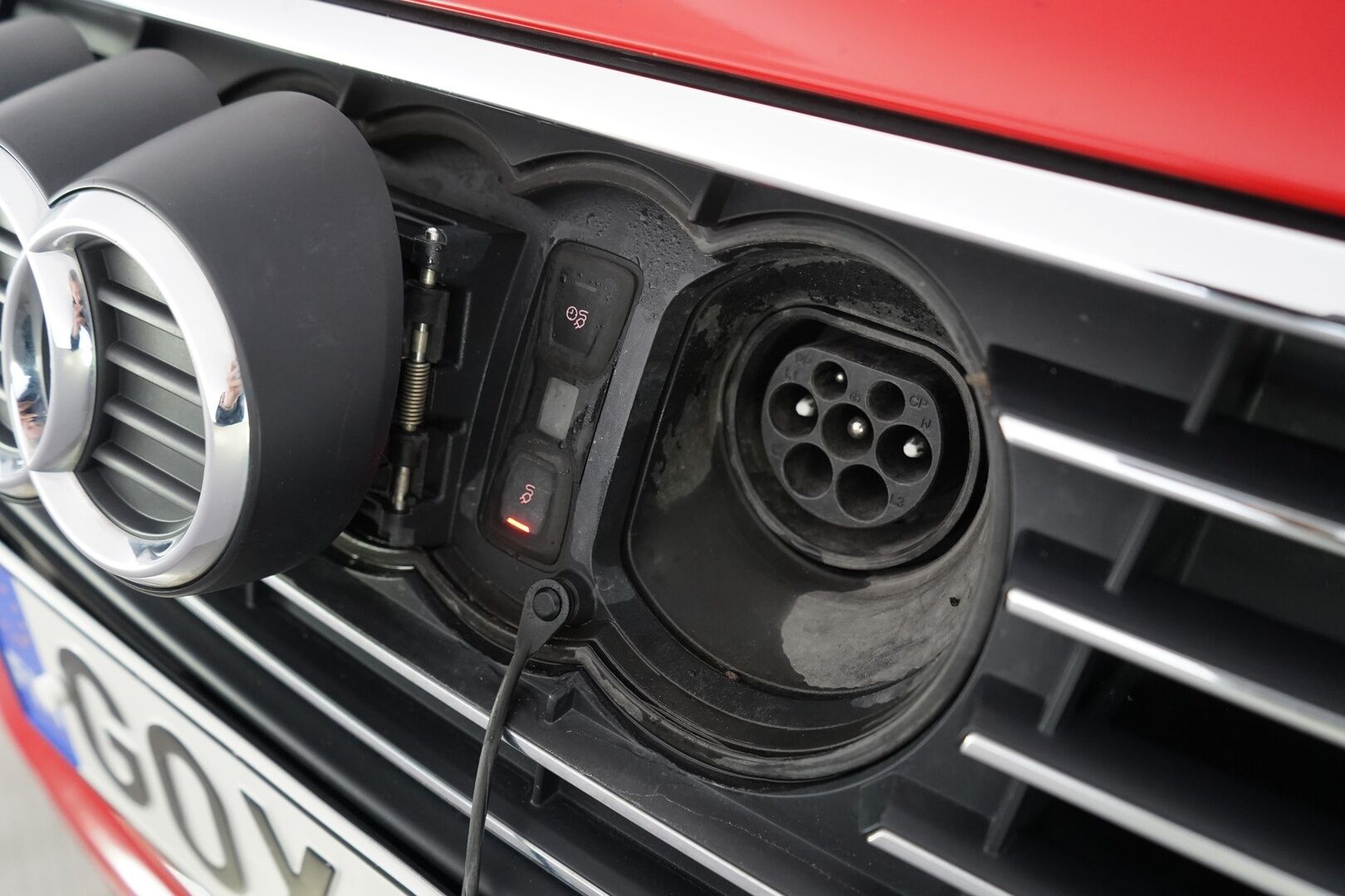 Audi A3 2015 Sportback Business Sport 1,4 TFSI e-tron S tronic - Kahdet vanteet / Juuri katsastettu ja huollettu / Jakopää tehty 2023