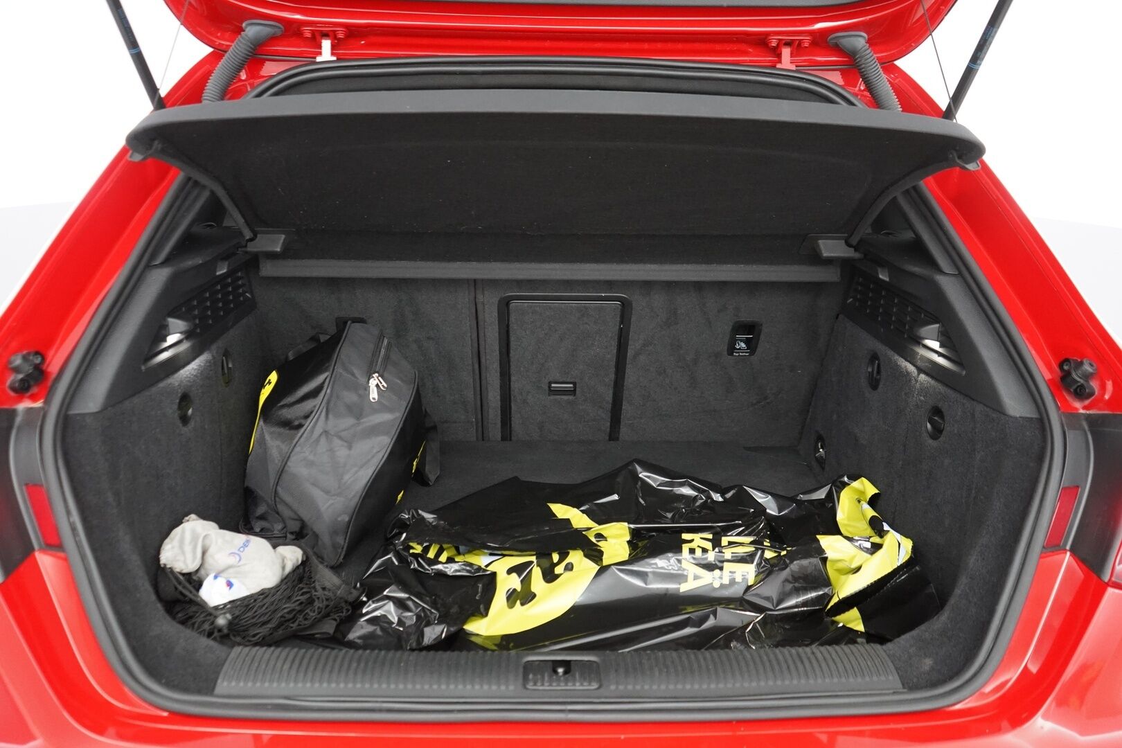 Audi A3 2015 Sportback Business Sport 1,4 TFSI e-tron S tronic - Kahdet vanteet / Juuri katsastettu ja huollettu / Jakopää tehty 2023