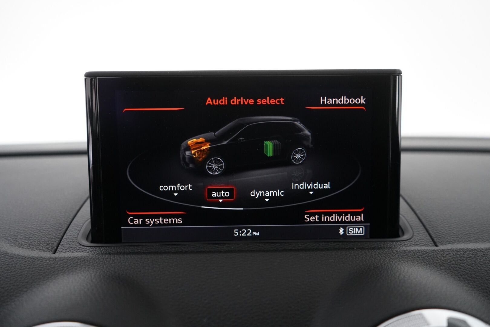 Audi A3 2015 Sportback Business Sport 1,4 TFSI e-tron S tronic *Panorama / Bang&Olufsen / Sport-penkit / Kamera / Nahat* - KATSO KAMPANJAHINTA! / Kahdet vanteet / Juuri katsastettu ja huollettu / Jakopää tehty 2023 - Osta nyt, maksa vasta ensi vuonna