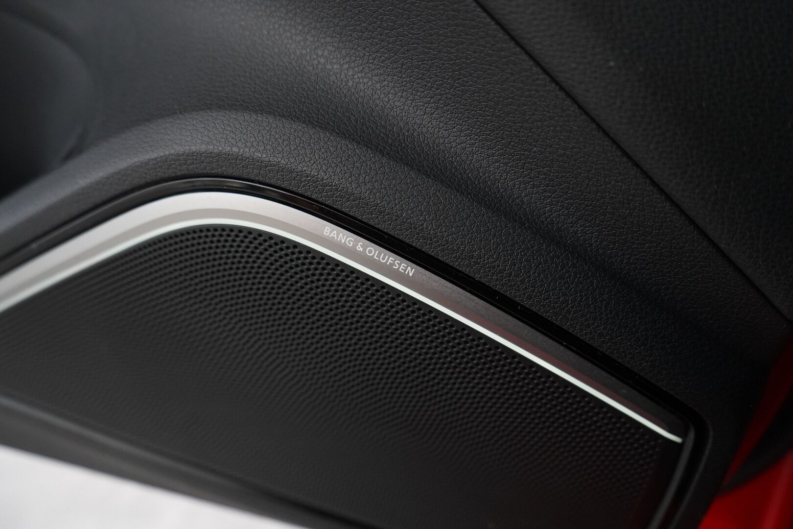 Audi A3 2015 Sportback Business Sport 1,4 TFSI e-tron S tronic *Panorama / Bang&Olufsen / Sport-penkit / Kamera / Nahat* - KATSO KAMPANJAHINTA! / Kahdet vanteet / Juuri katsastettu ja huollettu / Jakopää tehty 2023 - Osta nyt, maksa vasta ensi vuonna