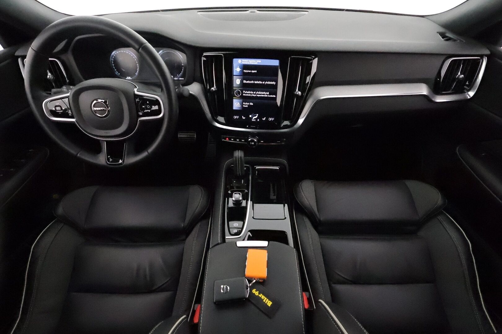 Volvo S60 2022 T8 TwE AWD Business R-Design Edition aut **Webasto / Muistipenkki / P.kamera / Full LED / Adapt.vakkari** - 3,99 % KORKOTARJOUS TÄHÄN AUTOON - 1.om Suomi-auto / Merkkihuollettu / Kahdet renkaat aluvanteilla