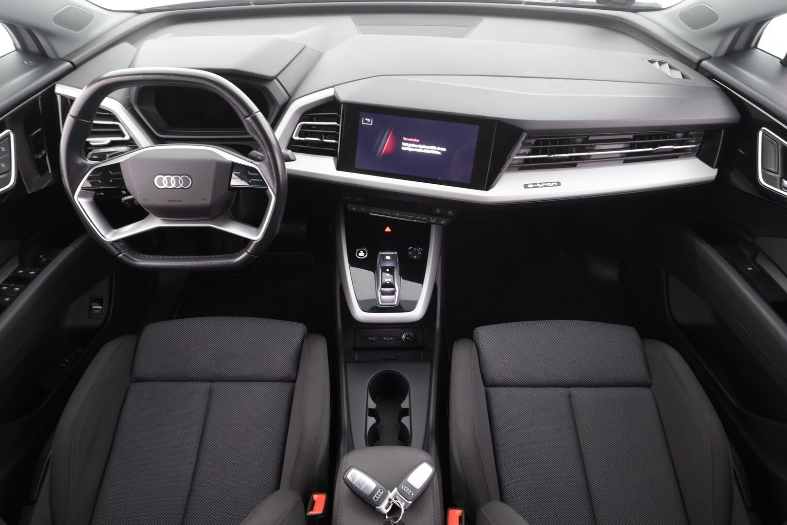 Audi Q4 e-tron 2022 Edition 40 e-tron * ACC / ILP / LED / P.Kamera / Koukku / Sporttipenkit / Navi * - 1.Om Suomi-auto / Kahdet renkaat / Koti & Kauppalaturi