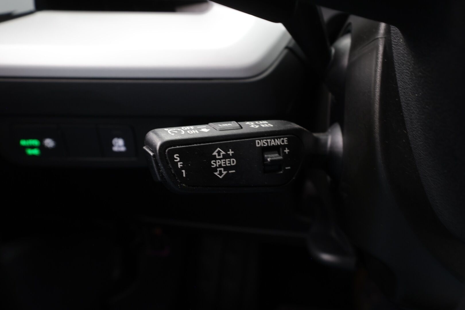 Audi Q4 e-tron 2022 Edition 40 e-tron * ACC / ILP / LED / P.Kamera / Koukku / Sporttipenkit / Navi * - 1.Om Suomi-auto / Kahdet renkaat / Koti & Kauppalaturi