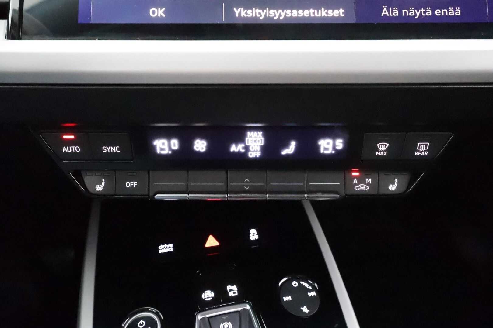 Audi Q4 e-tron 2022 Edition 40 e-tron * ACC / ILP / LED / P.Kamera / Koukku / Sporttipenkit / Navi * - 1.Om Suomi-auto / Kahdet renkaat / Koti & Kauppalaturi