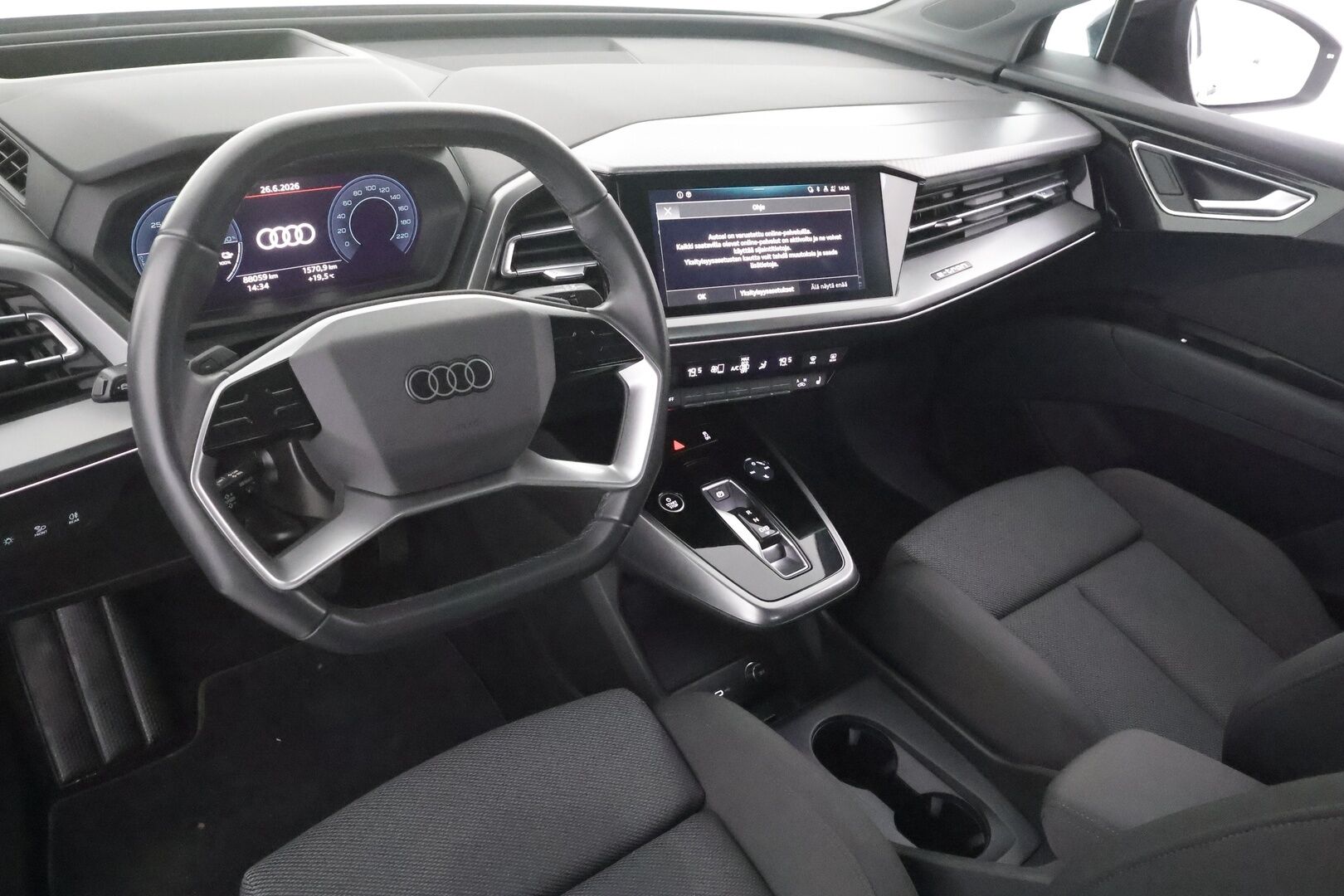 Audi Q4 e-tron 2022 Edition 40 e-tron S line - | ACC | HUD | ILP | Matrix | Sporttipenkit | Ambient | Audi Sound System | P.kamera | Side Assist | Keyless | Navi | 1-om suomiauto | Merkkihuollot |