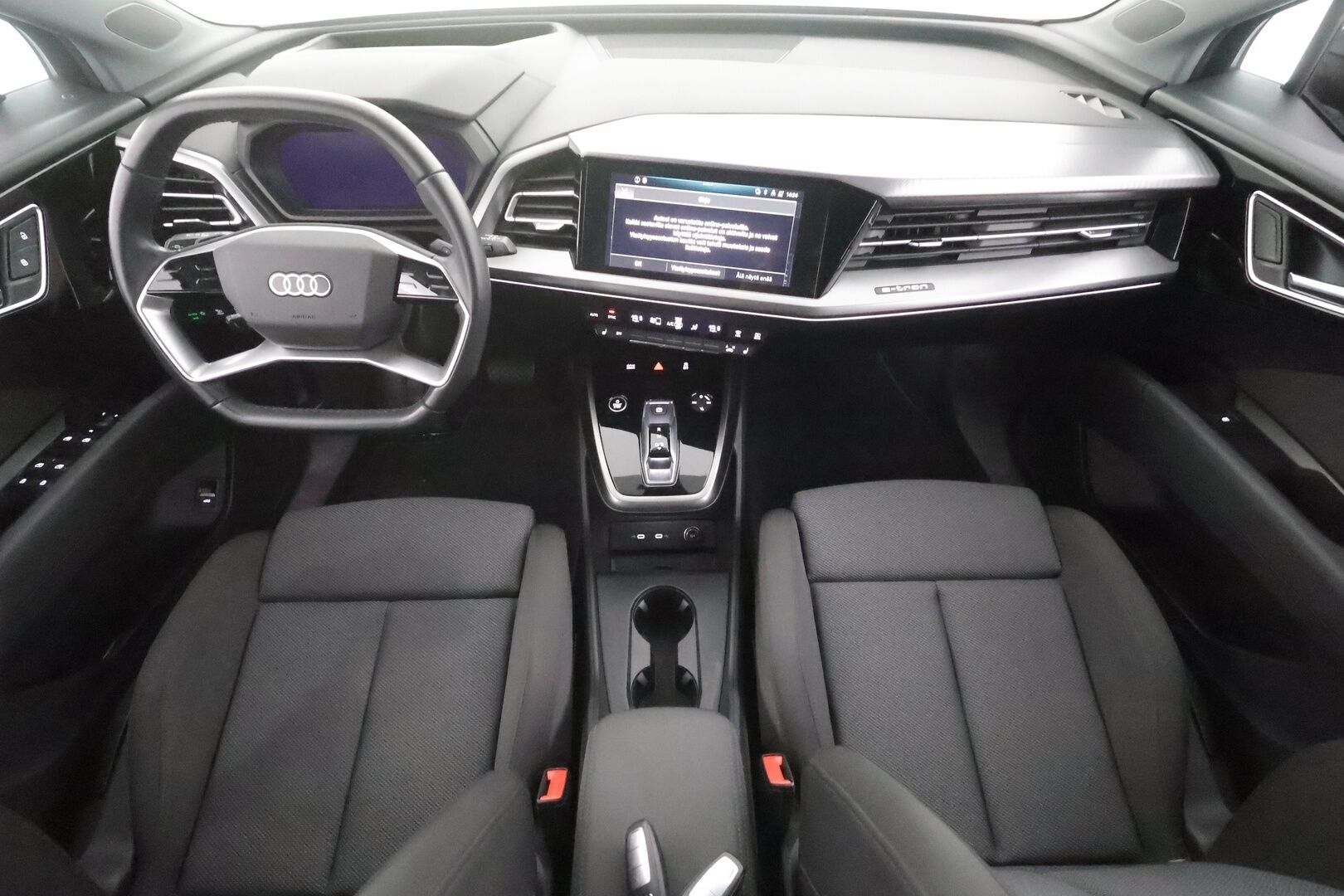 Audi Q4 e-tron 2022 Edition 40 e-tron S line - | ACC | HUD | ILP | Matrix | Sporttipenkit | Ambient | Audi Sound System | P.kamera | Side Assist | Keyless | Navi | 1-om suomiauto | Merkkihuollot |
