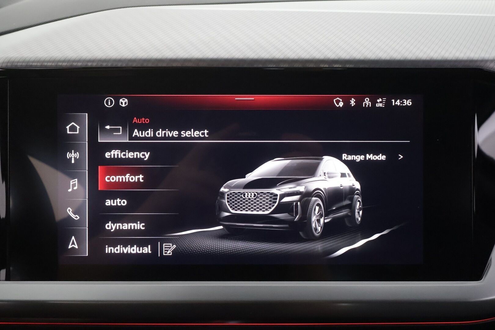 Audi Q4 e-tron 2022 Edition 40 e-tron S line - | ACC | HUD | ILP | Matrix | Sporttipenkit | Ambient | Audi Sound System | P.kamera | Side Assist | Keyless | Navi | 1-om suomiauto | Merkkihuollot |
