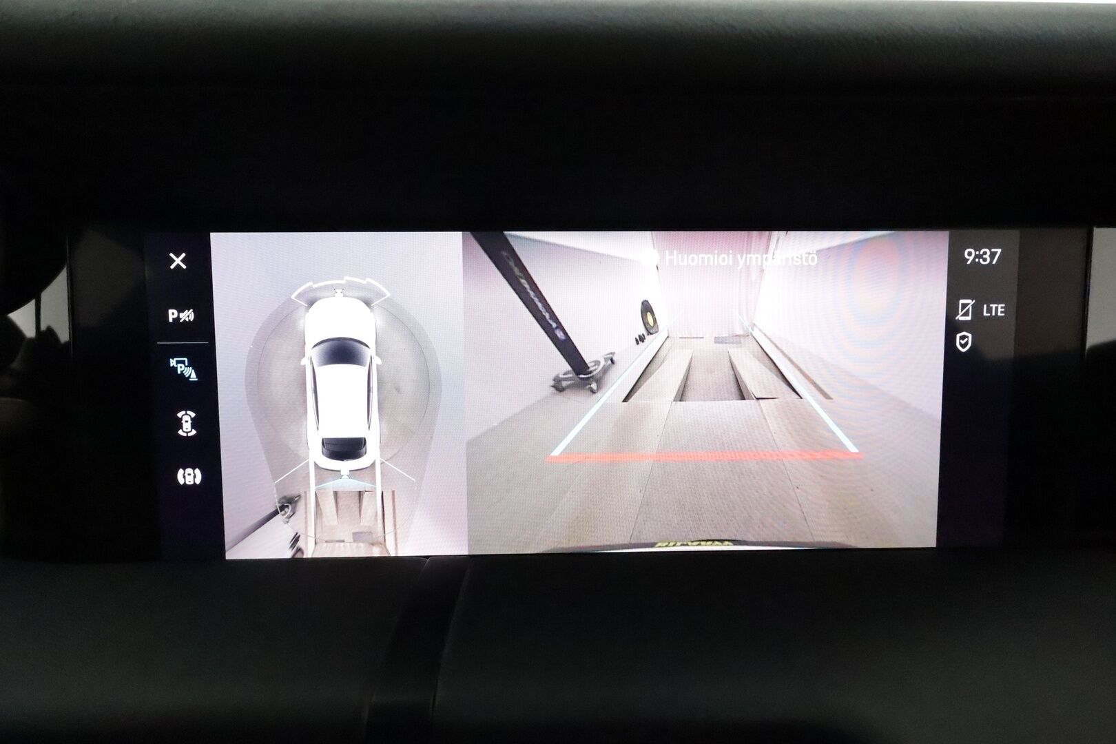 Porsche Taycan 2022 4 Cross Turismo **Adapt.Vakkari / 18-Suuntaiset istuimet / Digital-LED / 360° / Sporttinahat Muistilla / Sport Chrono ** - 2,99 % KORKOTARJOUS TÄHÄN AUTOON - Bose / Ilma-alusta / Suomi-auto / 2x Latauskaapelit / Kahdet Renkaat