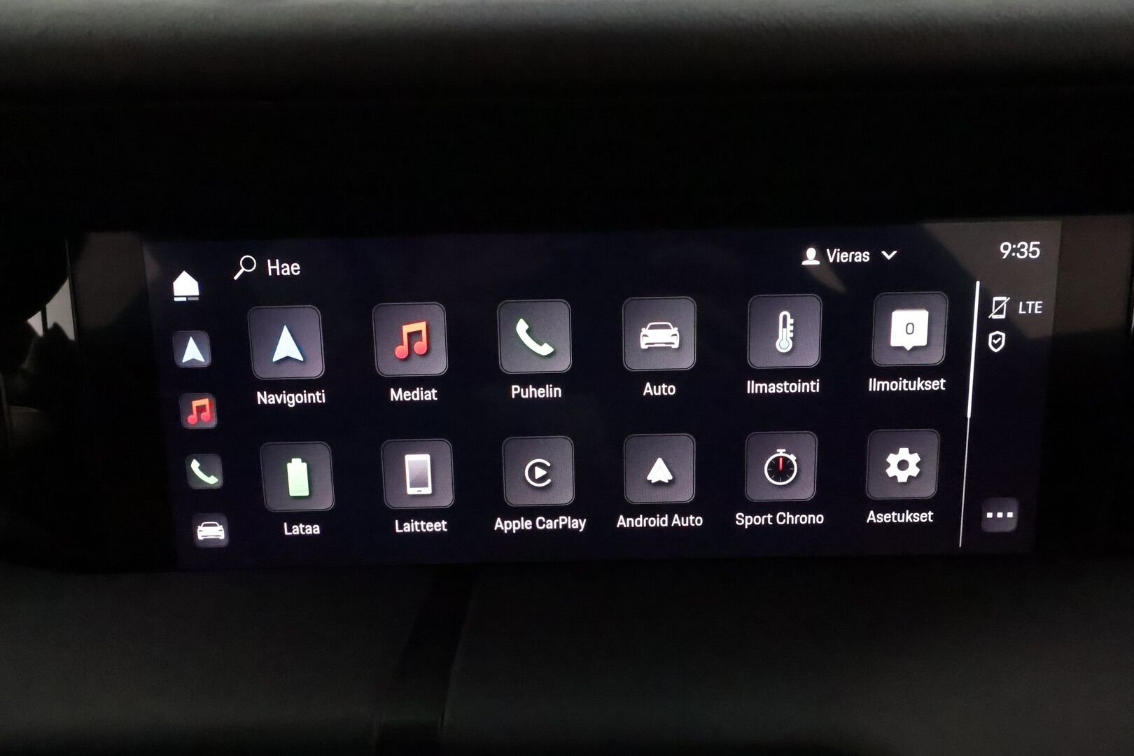Porsche Taycan 2022 4 Cross Turismo **Adapt.Vakkari / 18-Suuntaiset istuimet / Digital-LED / 360° / Sporttinahat Muistilla / Sport Chrono ** - 2,99 % KORKOTARJOUS TÄHÄN AUTOON - Bose / Ilma-alusta / Suomi-auto / 2x Latauskaapelit / Kahdet Renkaat