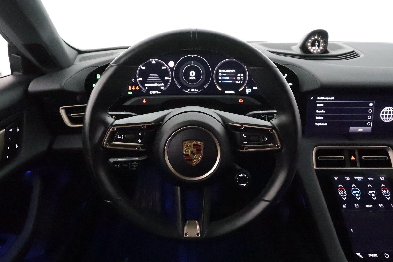Porsche Taycan 2022 4 Cross Turismo **Adapt.Vakkari / 18-Suuntaiset istuimet / Digital-LED / 360° / Sporttinahat Muistilla / Sport Chrono ** - 2,99 % KORKOTARJOUS TÄHÄN AUTOON - Bose / Ilma-alusta / Suomi-auto / 2x Latauskaapelit / Kahdet Renkaat