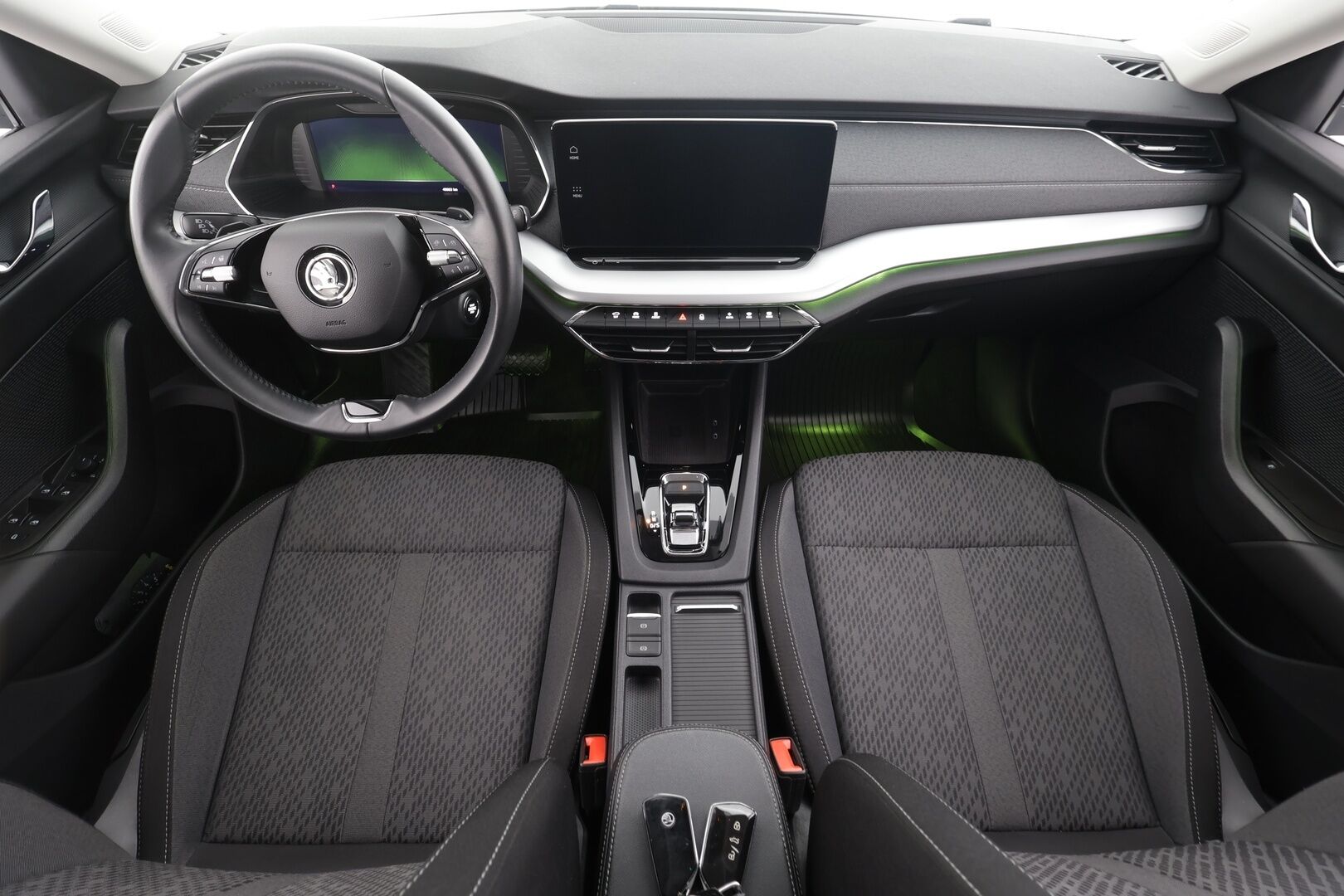 Skoda Octavia 2022 Combi 1.0 TSI Style eTEC DSG * ACC / P.kamera / Matrix LED / Webasto / Navi / Keyless / Sähköluukku * - 1.Om Suomi-auto / Kahdet renkaat aluvanteilla