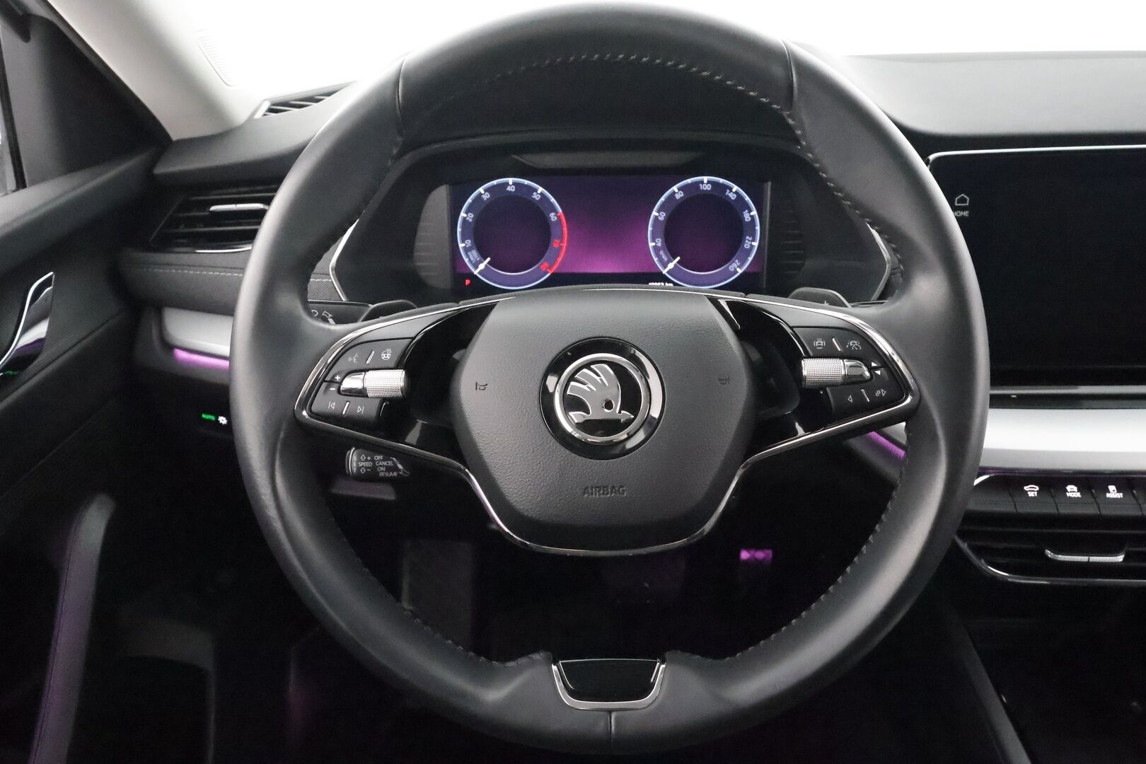 Skoda Octavia 2022 1.5 TSI Style eTEC DSG * ACC / Lohko / Koukku / Matrix-LED / P.Kamera /  Apple&Android / Keyless * - 1.Om Suomi-auto / Kahdet Renkaat