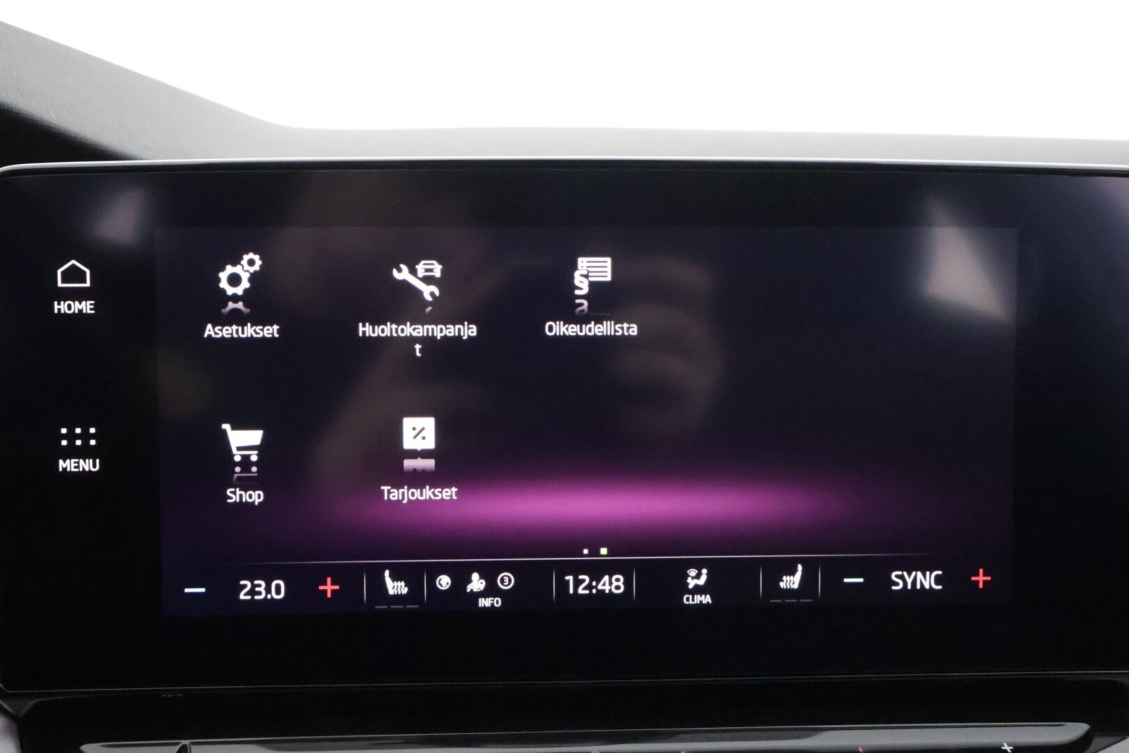 Skoda Octavia 2022 1.5 TSI Style eTEC DSG * ACC / Lohko / Koukku / Matrix-LED / P.Kamera /  Apple&Android / Keyless * - 1.Om Suomi-auto / Kahdet Renkaat